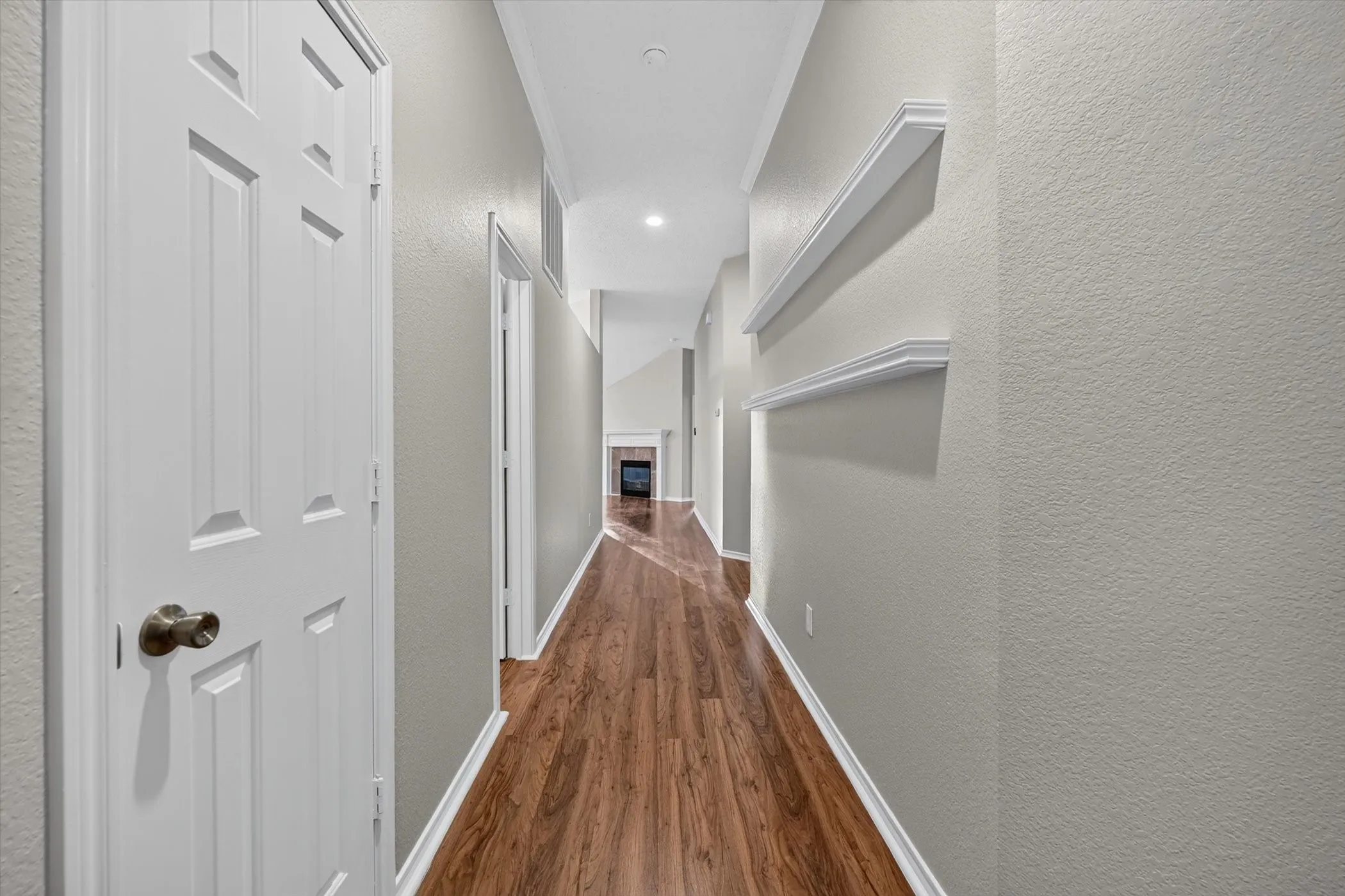 Single Family Residence For Sale in Tarrant County , 7700 Black Bear Court, Fort Worth, Texas 76137, 3 Bedroom, 2 Bathroom, 2 Garage spaces, 1,877 Sqft, built in 1994, mls#21305048, Real Estate Agent in Fort Worth, Homes For Sale in Tarrant county, Homes For Sale in Fort Worth, Realtor in Fort Worth Texas, Real Estate Brokerage Independent Realty Texas, Luminita Cordes Realtor