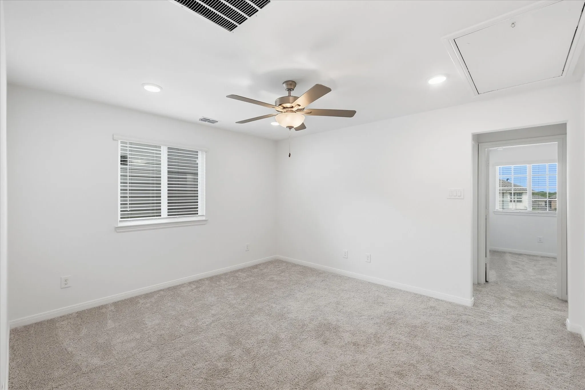 Townhouse For Rent in Collin County , 202 Griffith Drive 16, Princeton, Texas 75407, 3 Bedroom, 3 Bathroom, 1 Garage spaces, 1,552 Sqft, built in 2024, mls#21305033, Real Estate Agent in Princeton, Homes For Rent in Collin county, Homes For Rent in Princeton, Realtor in Princeton Texas, Real Estate Brokerage Independent Realty Texas, Luminita Cordes Realtor