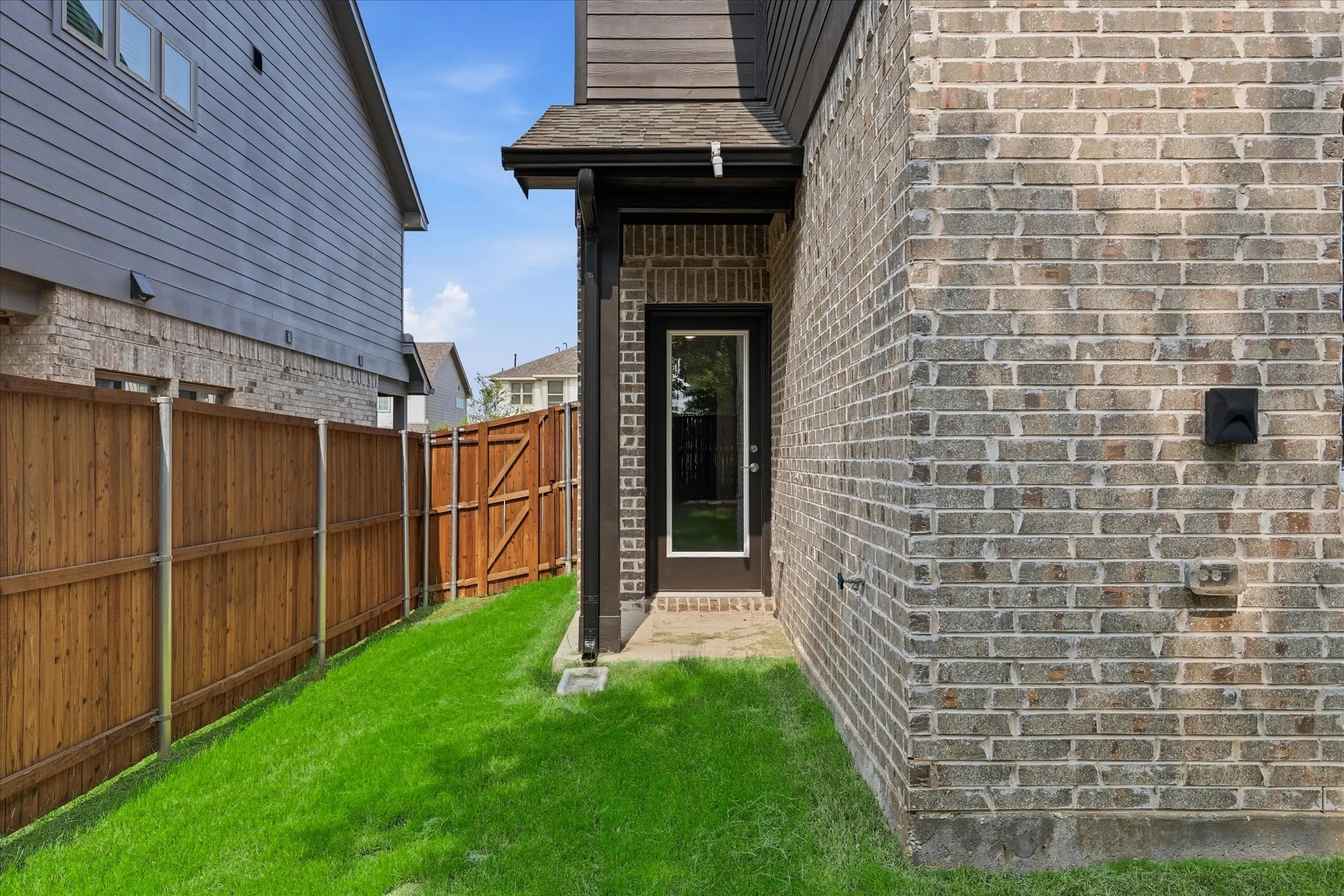 Townhouse For Rent in Collin County , 202 Griffith Drive 16, Princeton, Texas 75407, 3 Bedroom, 3 Bathroom, 1 Garage spaces, 1,552 Sqft, built in 2024, mls#21305033, Real Estate Agent in Princeton, Homes For Rent in Collin county, Homes For Rent in Princeton, Realtor in Princeton Texas, Real Estate Brokerage Independent Realty Texas, Luminita Cordes Realtor