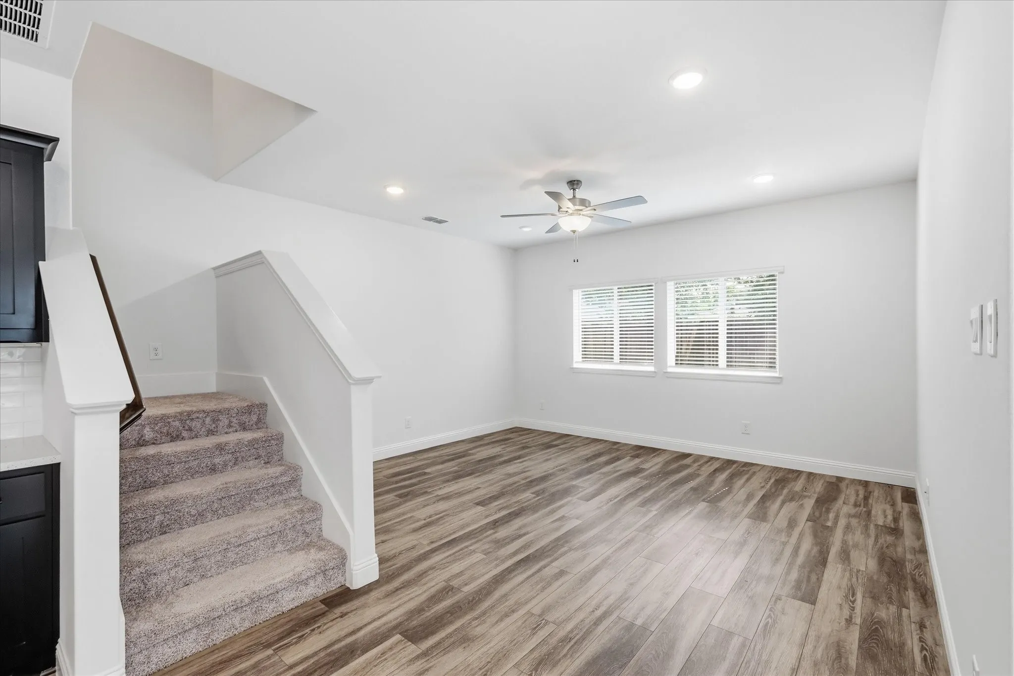 Townhouse For Rent in Collin County , 202 Griffith Drive 16, Princeton, Texas 75407, 3 Bedroom, 3 Bathroom, 1 Garage spaces, 1,552 Sqft, built in 2024, mls#21305033, Real Estate Agent in Princeton, Homes For Rent in Collin county, Homes For Rent in Princeton, Realtor in Princeton Texas, Real Estate Brokerage Independent Realty Texas, Luminita Cordes Realtor