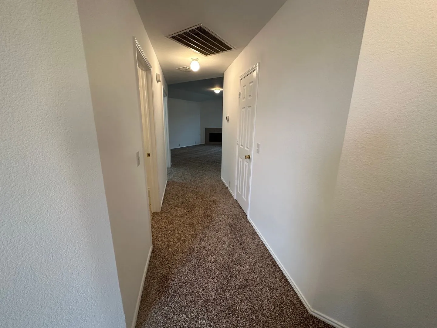 Single Family Residence For Rent in Tarrant County , 8255 Horse Whisper Lane, Fort Worth, Texas 76131, 3 Bedroom, 2 Bathroom, 2 Garage spaces, 1,566 Sqft, built in 2002, mls#21305071, Real Estate Agent in Fort Worth, Homes For Rent in Tarrant county, Homes For Rent in Fort Worth, Realtor in Fort Worth Texas, Real Estate Brokerage Independent Realty Texas, Luminita Cordes Realtor