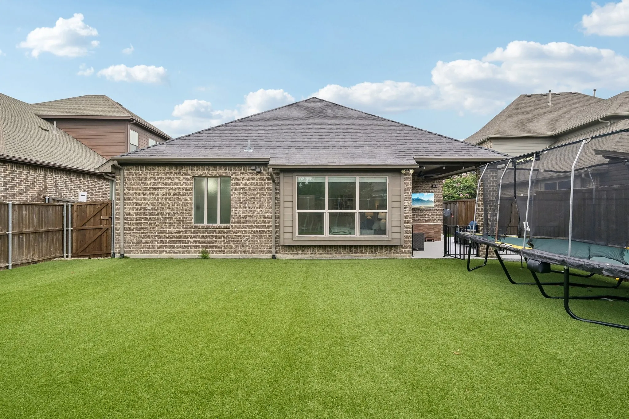 Single Family Residence For Sale in Rockwall County , 787 Deverson Drive, Rockwall, Texas 75087, 4 Bedroom, 2 Bathroom, 2 Garage spaces, 2,192 Sqft, built in 2013, mls#21304251, Real Estate Agent in Rockwall, Homes For Sale in Rockwall county, Homes For Sale in Rockwall, Realtor in Rockwall Texas, Real Estate Brokerage Independent Realty Texas, Luminita Cordes Realtor