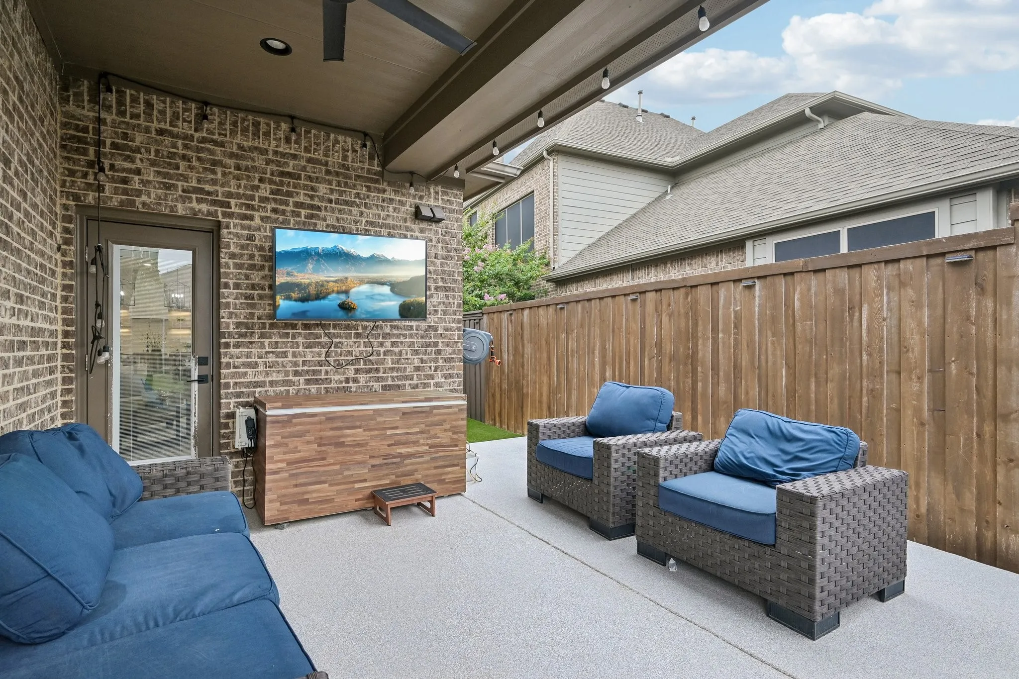 Single Family Residence For Sale in Rockwall County , 787 Deverson Drive, Rockwall, Texas 75087, 4 Bedroom, 2 Bathroom, 2 Garage spaces, 2,192 Sqft, built in 2013, mls#21304251, Real Estate Agent in Rockwall, Homes For Sale in Rockwall county, Homes For Sale in Rockwall, Realtor in Rockwall Texas, Real Estate Brokerage Independent Realty Texas, Luminita Cordes Realtor