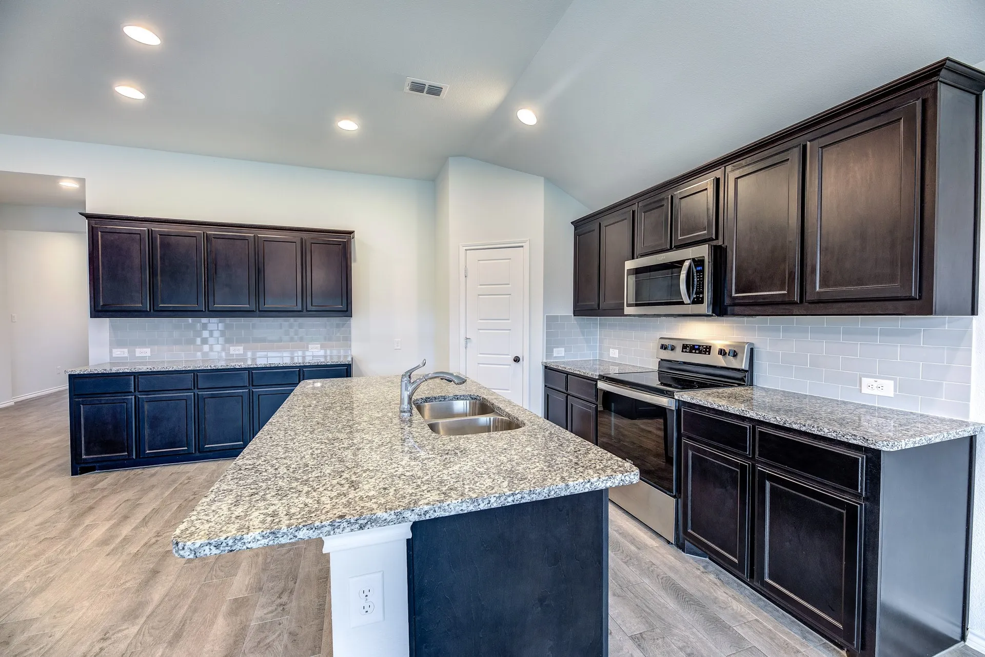 Single Family Residence For Rent in Denton County , 11436 Alpine Springs Drive, Aubrey, Texas 76227, 4 Bedrooms, 2 Bathrooms, 2 Garage spaces, 1,950 Sqft, built in 2022, Price $2,450, mls#21296756, Real Estate Agent in Aubrey, Homes For Rent in Denton county, Homes For Rent in Aubrey, Realtor in Aubrey Texas, Real Estate Brokerage Independent Realty Texas, Luminita Cordes Realtor