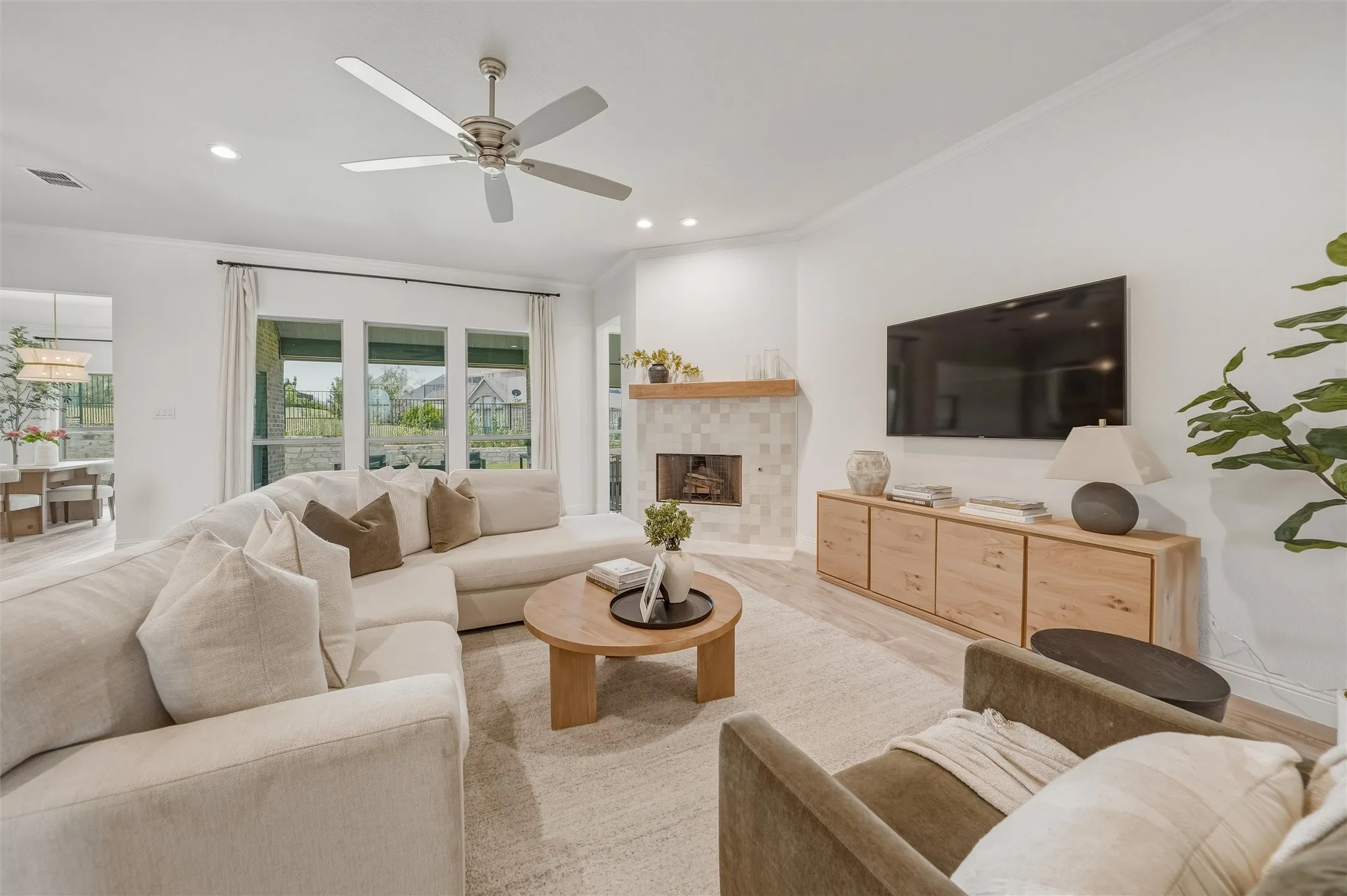 Single Family Residence For Sale in Tarrant County , 8110 Spanish Hills Drive, Benbrook, Texas 76126, 5 Bedroom, 3 Bathroom, 2 Garage spaces, 2,764 Sqft, built in 2024, mls#21302032, Real Estate Agent in Benbrook, Homes For Sale in Tarrant county, Homes For Sale in Benbrook, Realtor in Benbrook Texas, Real Estate Brokerage Independent Realty Texas, Luminita Cordes Realtor