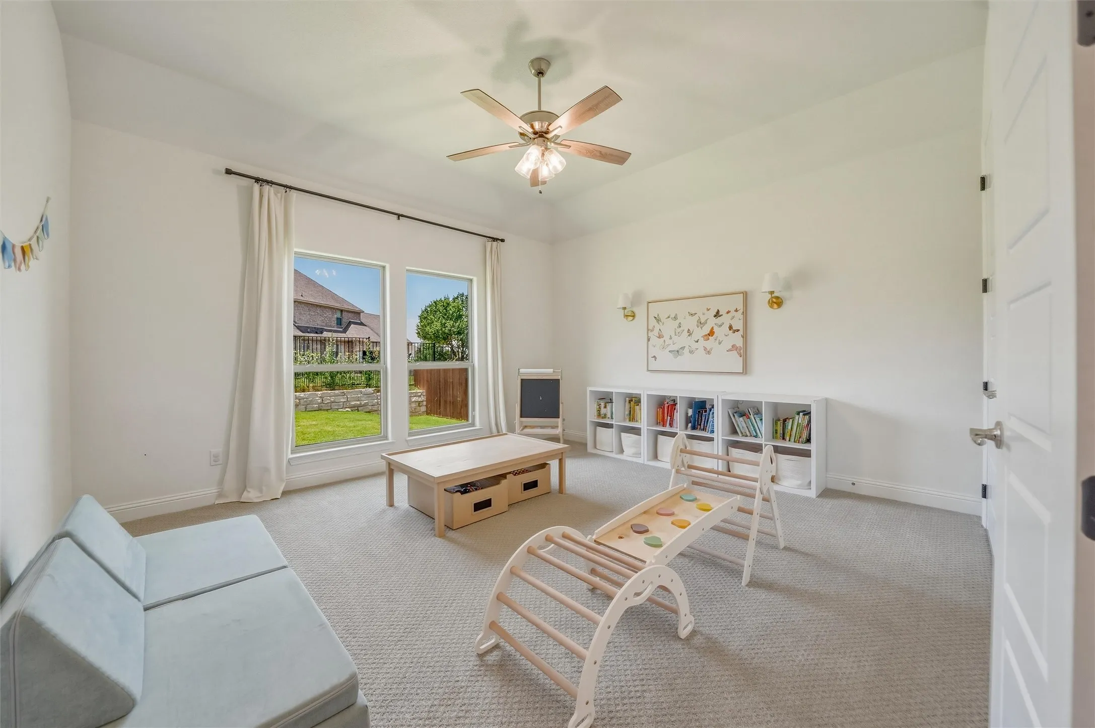 Single Family Residence For Sale in Tarrant County , 8110 Spanish Hills Drive, Benbrook, Texas 76126, 5 Bedroom, 3 Bathroom, 2 Garage spaces, 2,764 Sqft, built in 2024, mls#21302032, Real Estate Agent in Benbrook, Homes For Sale in Tarrant county, Homes For Sale in Benbrook, Realtor in Benbrook Texas, Real Estate Brokerage Independent Realty Texas, Luminita Cordes Realtor