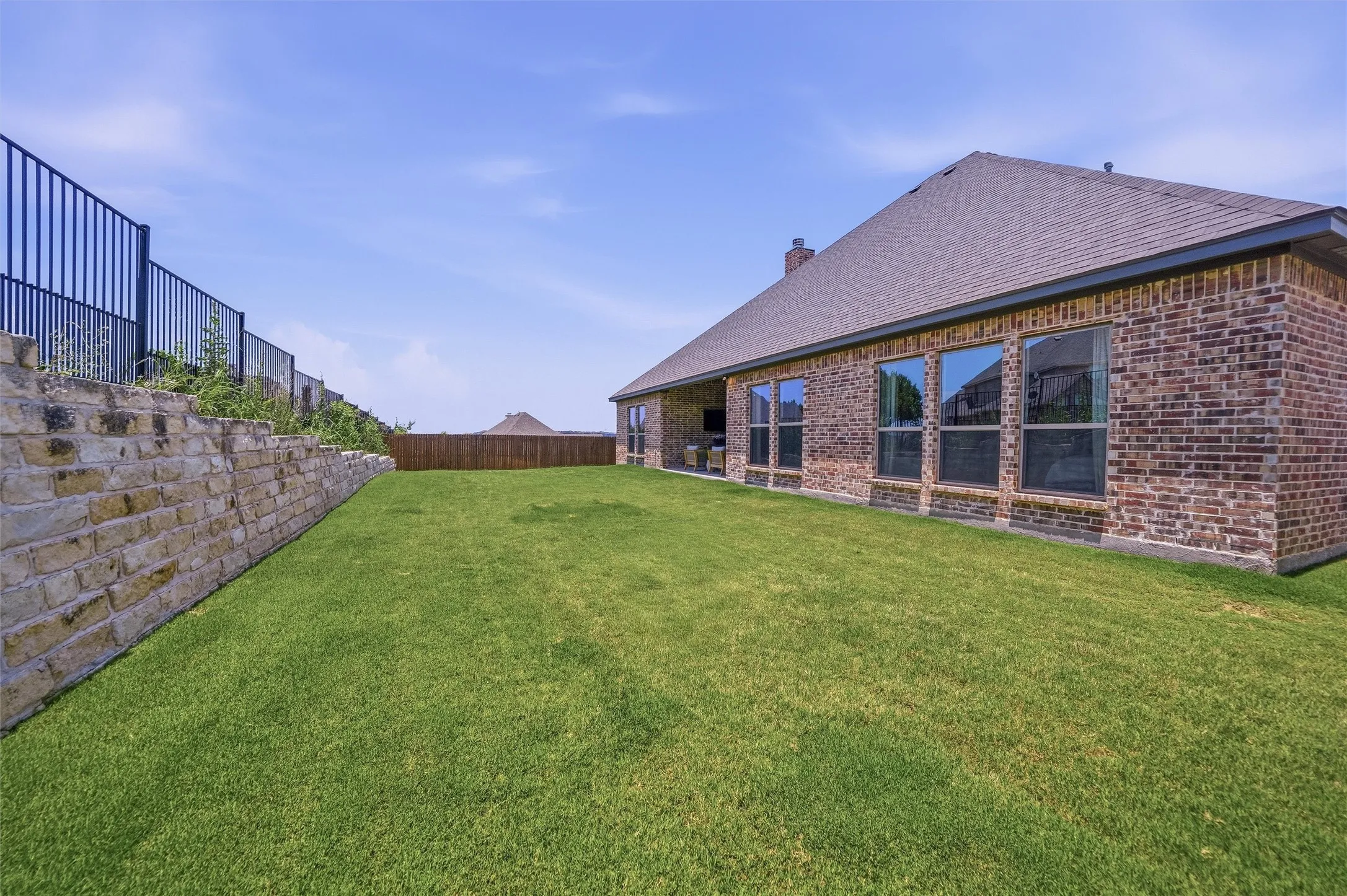 Single Family Residence For Sale in Tarrant County , 8110 Spanish Hills Drive, Benbrook, Texas 76126, 5 Bedroom, 3 Bathroom, 2 Garage spaces, 2,764 Sqft, built in 2024, mls#21302032, Real Estate Agent in Benbrook, Homes For Sale in Tarrant county, Homes For Sale in Benbrook, Realtor in Benbrook Texas, Real Estate Brokerage Independent Realty Texas, Luminita Cordes Realtor
