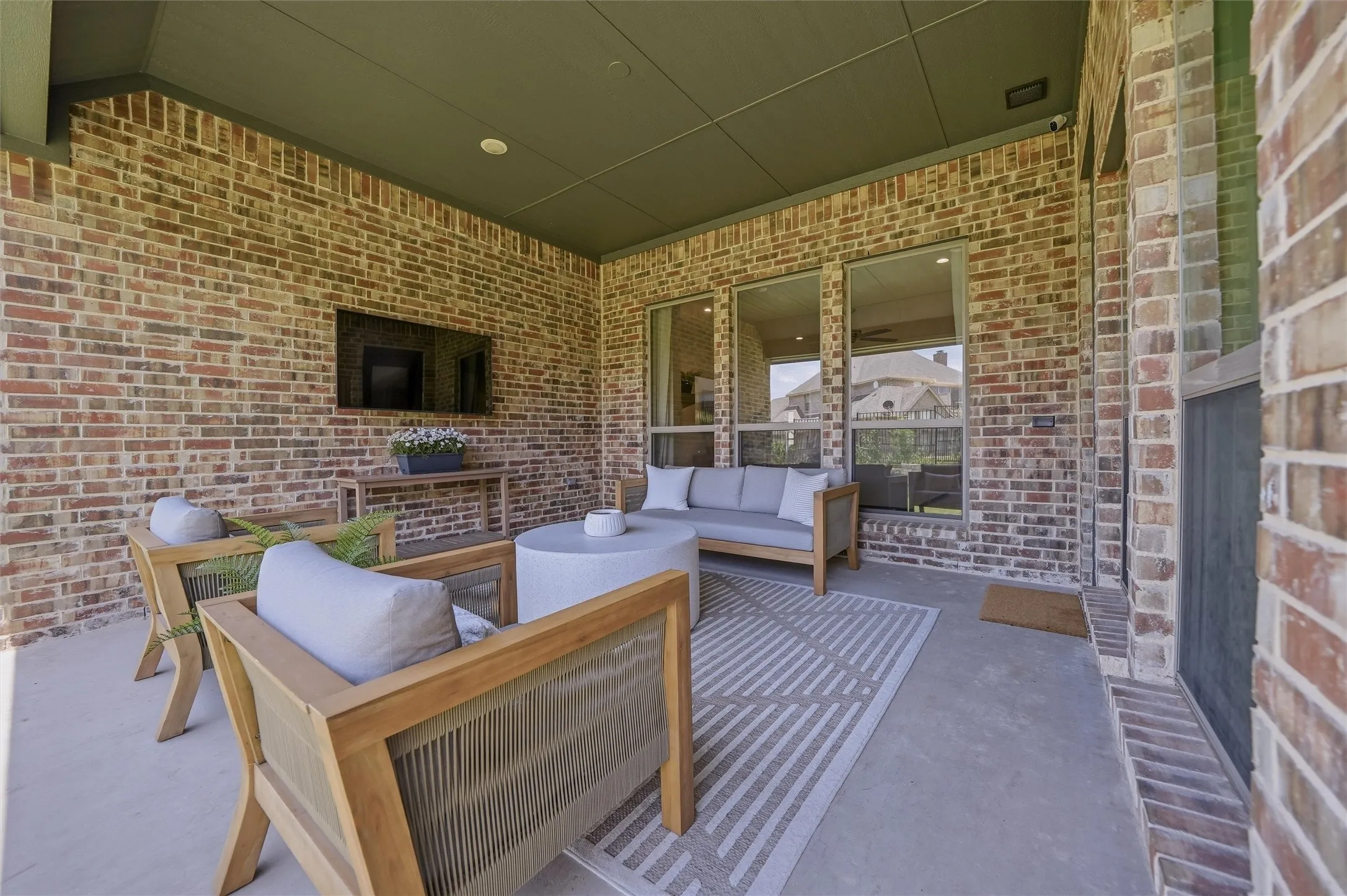 Single Family Residence For Sale in Tarrant County , 8110 Spanish Hills Drive, Benbrook, Texas 76126, 5 Bedroom, 3 Bathroom, 2 Garage spaces, 2,764 Sqft, built in 2024, mls#21302032, Real Estate Agent in Benbrook, Homes For Sale in Tarrant county, Homes For Sale in Benbrook, Realtor in Benbrook Texas, Real Estate Brokerage Independent Realty Texas, Luminita Cordes Realtor