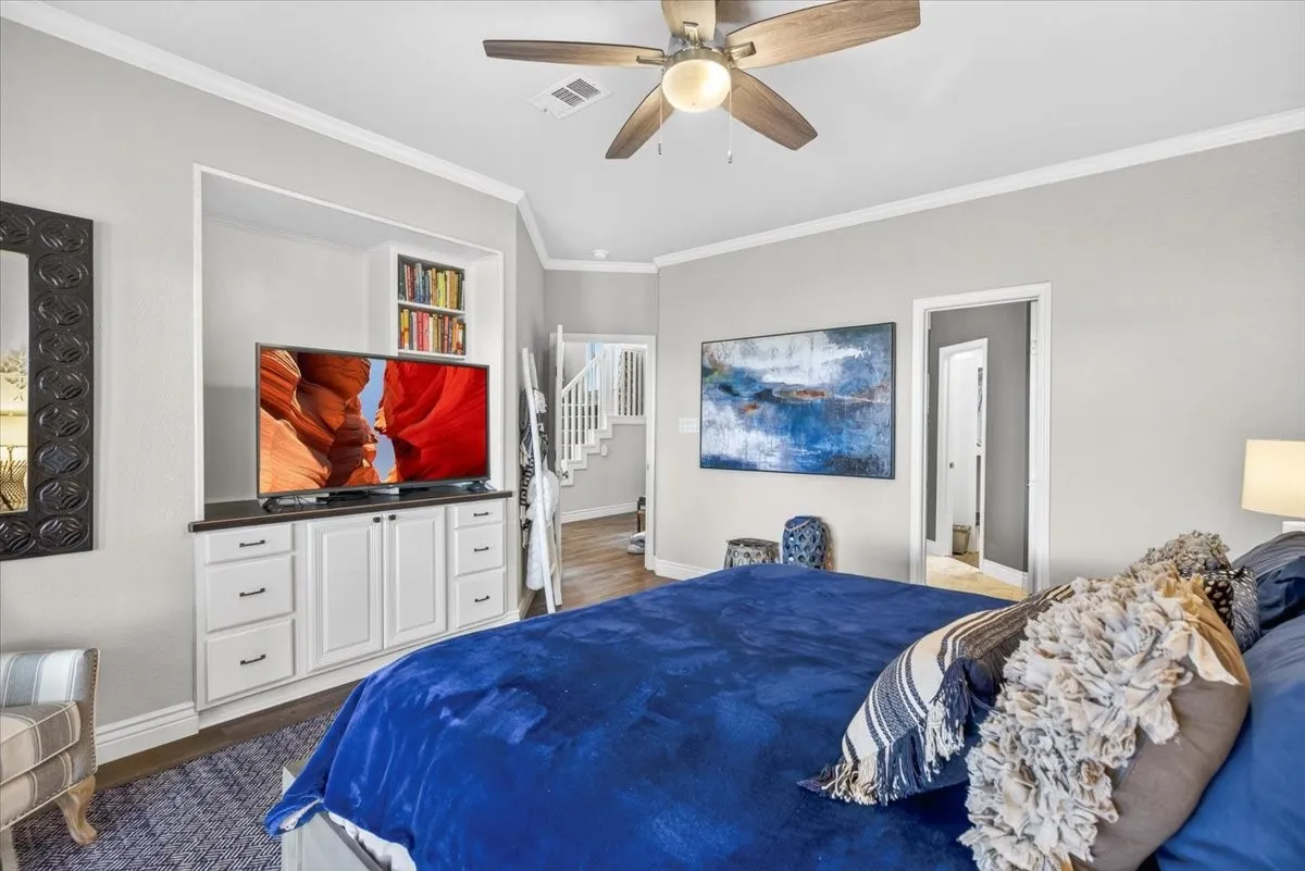 Single Family Residence For Sale in Henderson County , 103 Island Beach Road, Gun Barrel City, Texas 75156, 4 Bedroom, 4 Bathroom, 3 Garage spaces, 2,400 Sqft, built in 2001, mls#21304372, Real Estate Agent in Gun Barrel City, Homes For Sale in Henderson county, Homes For Sale in Gun Barrel City, Realtor in Gun Barrel City Texas, Real Estate Brokerage Independent Realty Texas, Luminita Cordes Realtor