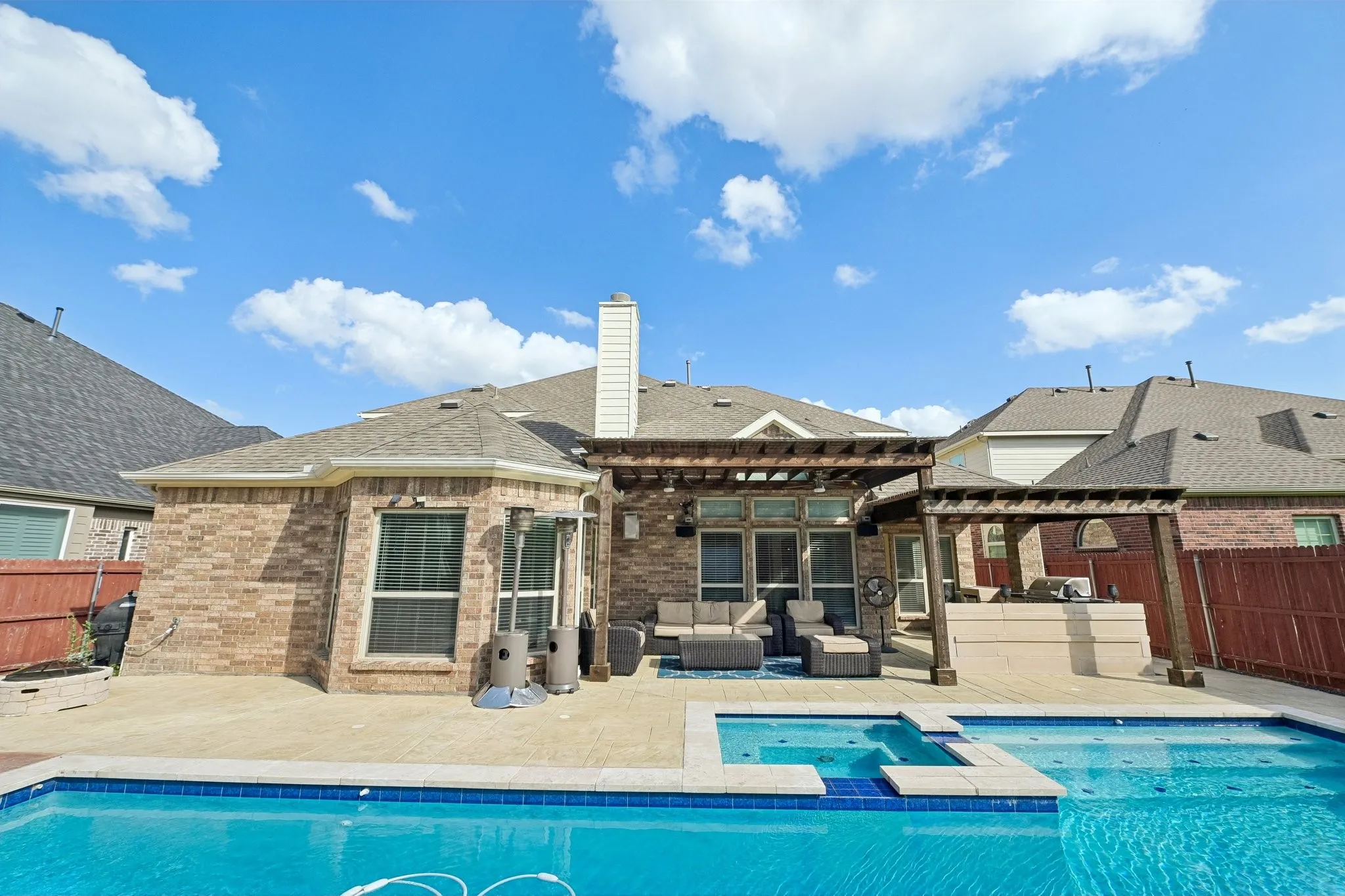 Single Family Residence For Sale in Denton County , 720 Yarrow Street, Little Elm, Texas 75068, 6 Bedroom, 4 Bathroom, 2 Garage spaces, 4,287 Sqft, built in 2016, mls#21304047, Real Estate Agent in Little Elm, Homes For Sale in Denton county, Homes For Sale in Little Elm, Realtor in Little Elm Texas, Real Estate Brokerage Independent Realty Texas, Luminita Cordes Realtor