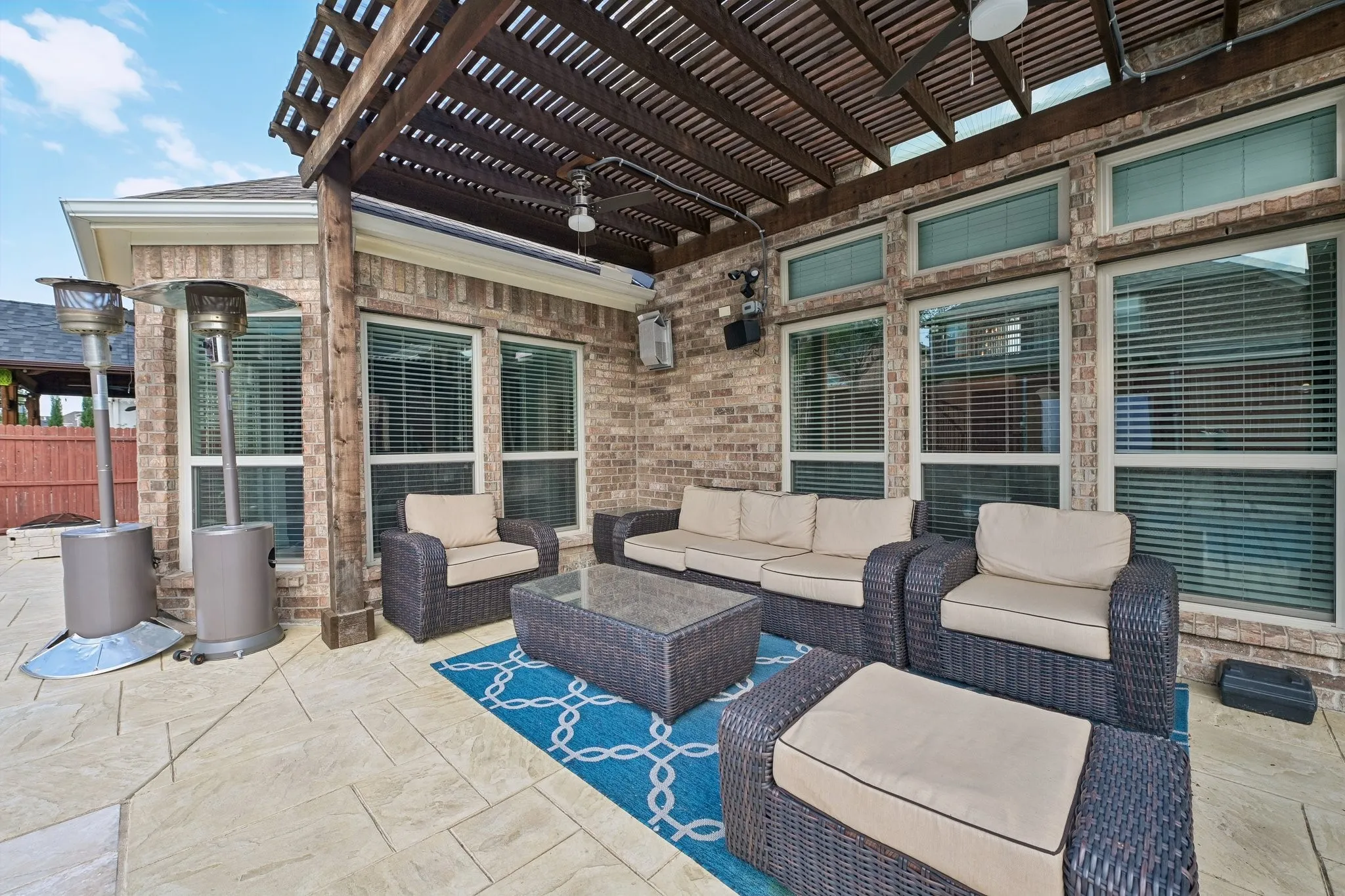 Single Family Residence For Sale in Denton County , 720 Yarrow Street, Little Elm, Texas 75068, 6 Bedroom, 4 Bathroom, 2 Garage spaces, 4,287 Sqft, built in 2016, mls#21304047, Real Estate Agent in Little Elm, Homes For Sale in Denton county, Homes For Sale in Little Elm, Realtor in Little Elm Texas, Real Estate Brokerage Independent Realty Texas, Luminita Cordes Realtor
