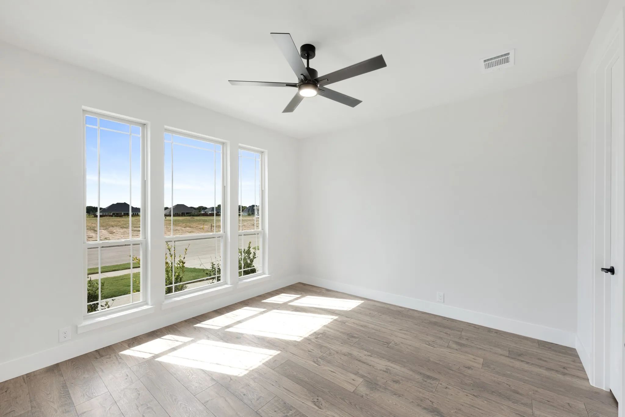 Single Family Residence For Sale in Ellis County , 221 Fireberry Drive, Glenn Heights, Texas 75154, 4 Bedroom, 4 Bathroom, 2 Garage spaces, 3,430 Sqft, built in 2026, mls#21305173, Real Estate Agent in Glenn Heights, Homes For Sale in Ellis county, Homes For Sale in Glenn Heights, Realtor in Glenn Heights Texas, Real Estate Brokerage Independent Realty Texas, Luminita Cordes Realtor