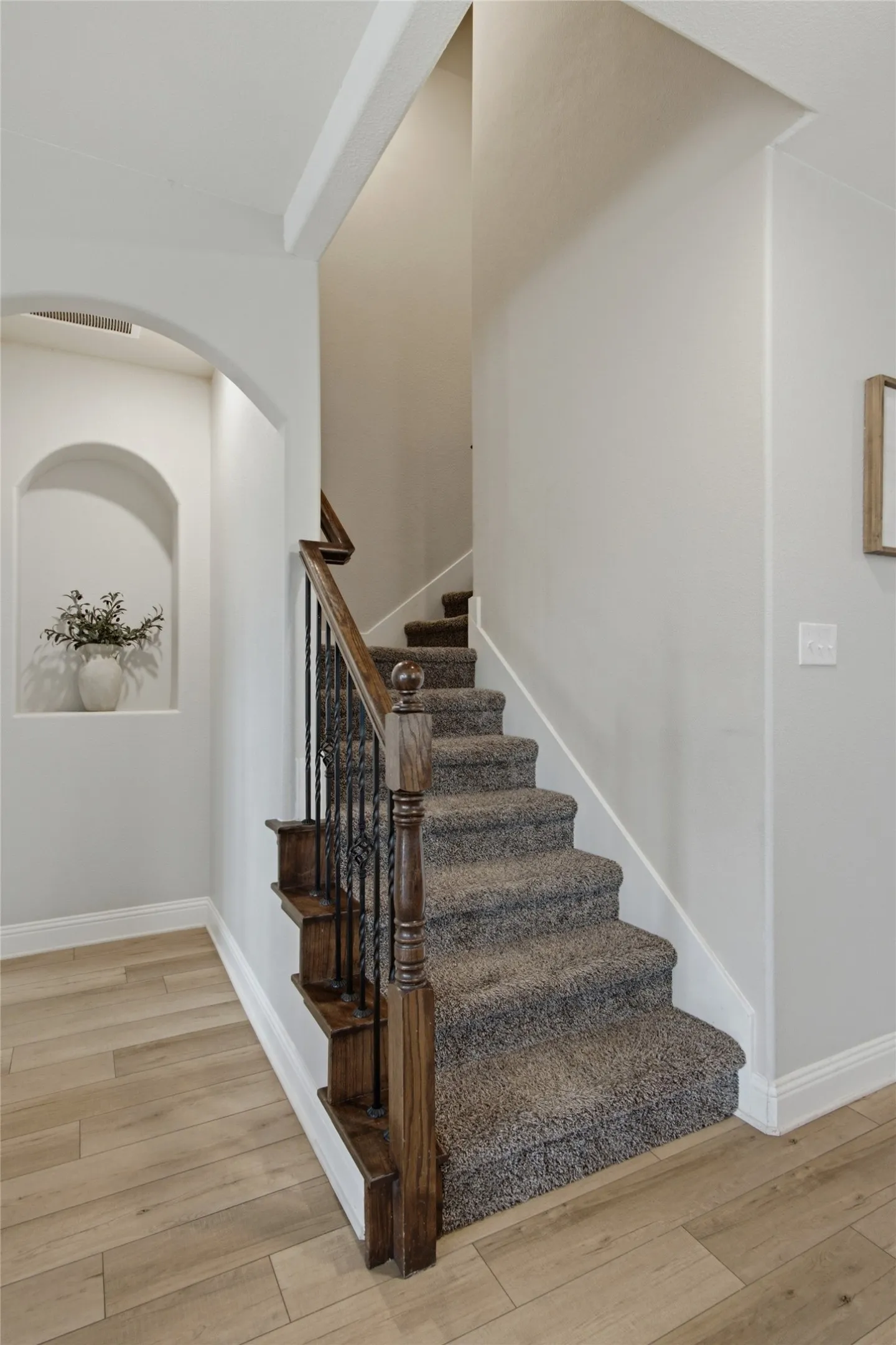 Single Family Residence For Sale in Denton County , 4317 Lakeview Drive, Frisco, Texas 75036, 4 Bedroom, 4 Bathroom, 2 Garage spaces, 2,874 Sqft, built in 2018, mls#21305103, Real Estate Agent in Frisco, Homes For Sale in Denton county, Homes For Sale in Frisco, Realtor in Frisco Texas, Real Estate Brokerage Independent Realty Texas, Luminita Cordes Realtor