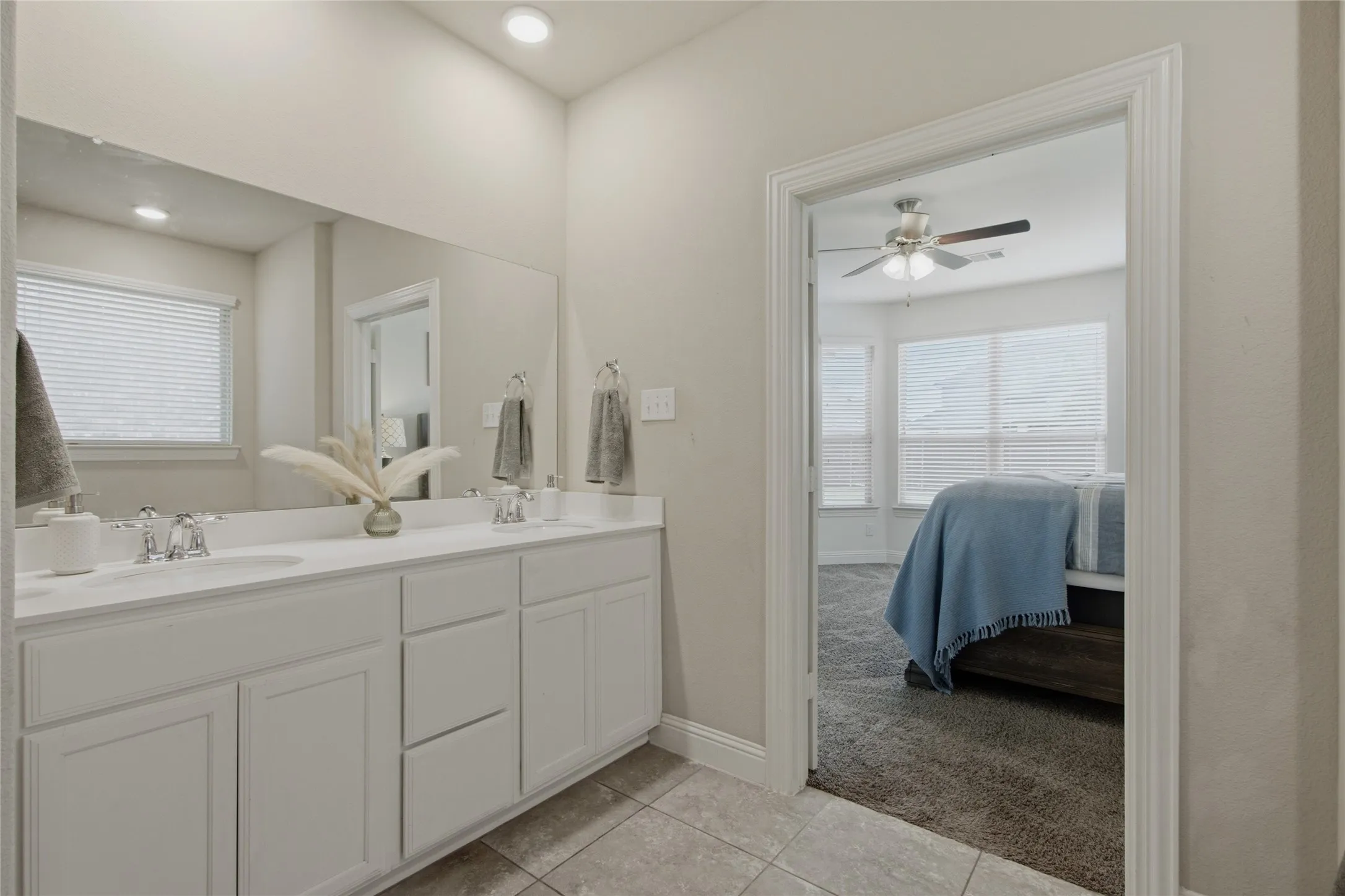 Single Family Residence For Sale in Denton County , 4317 Lakeview Drive, Frisco, Texas 75036, 4 Bedroom, 4 Bathroom, 2 Garage spaces, 2,874 Sqft, built in 2018, mls#21305103, Real Estate Agent in Frisco, Homes For Sale in Denton county, Homes For Sale in Frisco, Realtor in Frisco Texas, Real Estate Brokerage Independent Realty Texas, Luminita Cordes Realtor
