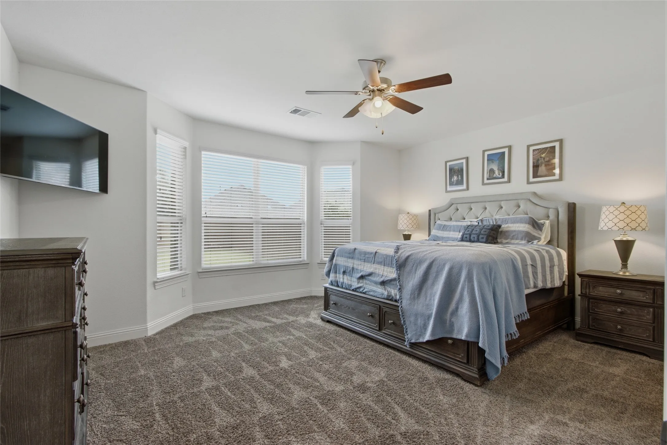 Single Family Residence For Sale in Denton County , 4317 Lakeview Drive, Frisco, Texas 75036, 4 Bedroom, 4 Bathroom, 2 Garage spaces, 2,874 Sqft, built in 2018, mls#21305103, Real Estate Agent in Frisco, Homes For Sale in Denton county, Homes For Sale in Frisco, Realtor in Frisco Texas, Real Estate Brokerage Independent Realty Texas, Luminita Cordes Realtor