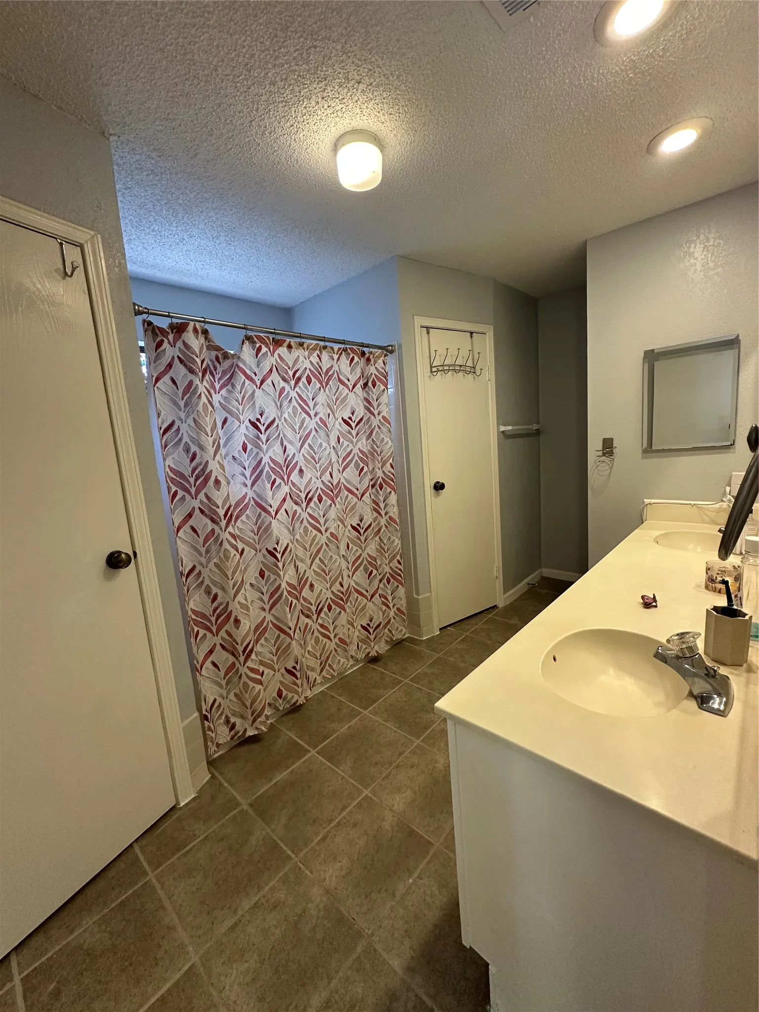 Single Family Residence For Rent in Dallas County , 884 Bitternut Drive, Coppell, Texas 75019, 3 Bedrooms, 2 Bathrooms, 2 Garage spaces, 1,545 Sqft, built in 1983, Price $2,550, mls#21305181, Real Estate Agent in Coppell, Homes For Rent in Dallas county, Homes For Rent in Coppell, Realtor in Coppell Texas, Real Estate Brokerage Independent Realty Texas, Luminita Cordes Realtor