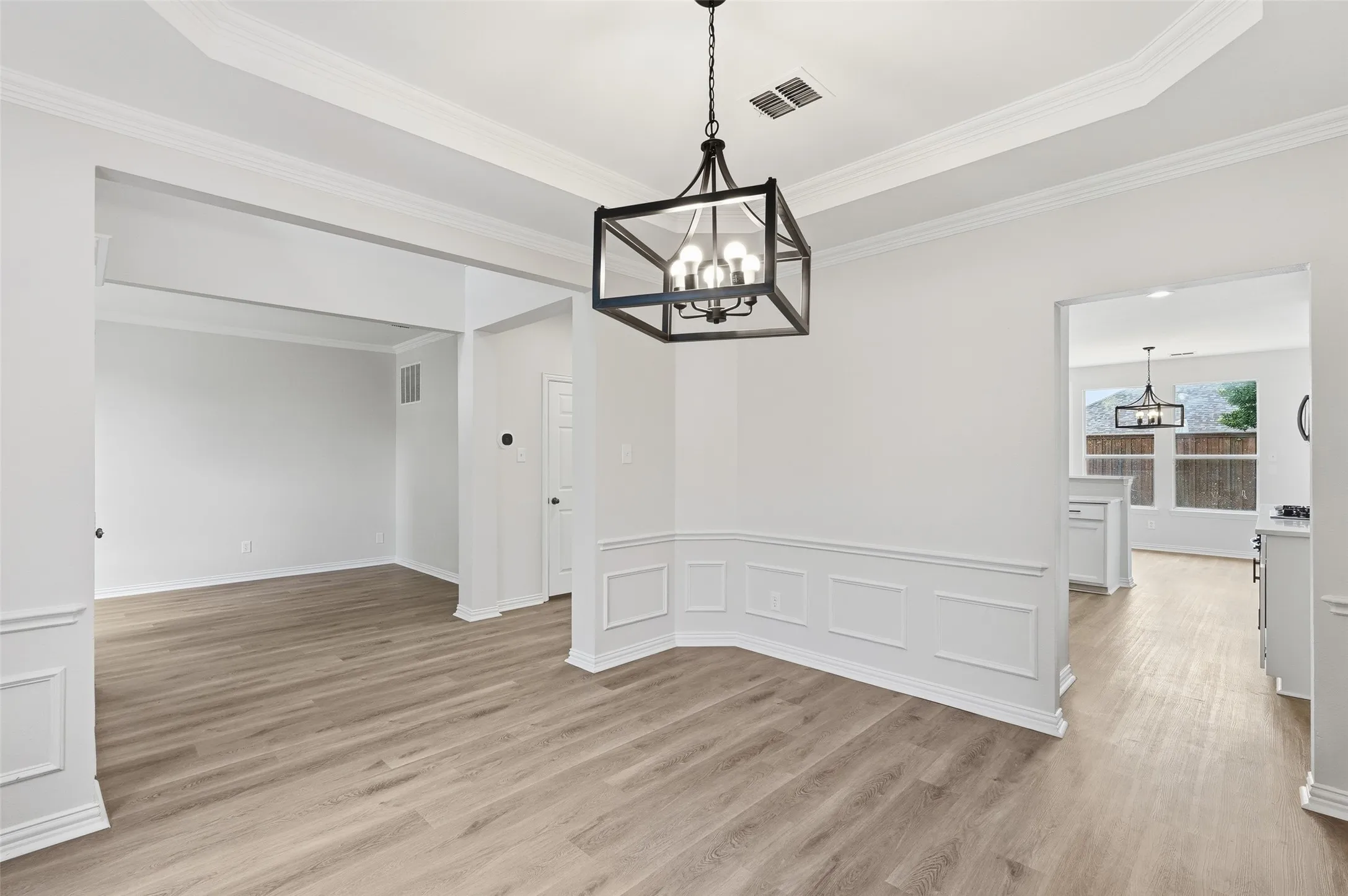 Single Family Residence For Sale in Denton County , 2649 Whispering Trail, Little Elm, Texas 75068, 5 Bedroom, 4 Bathroom, 2 Garage spaces, 3,508 Sqft, built in 2004, mls#21303368, Real Estate Agent in Little Elm, Homes For Sale in Denton county, Homes For Sale in Little Elm, Realtor in Little Elm Texas, Real Estate Brokerage Independent Realty Texas, Luminita Cordes Realtor