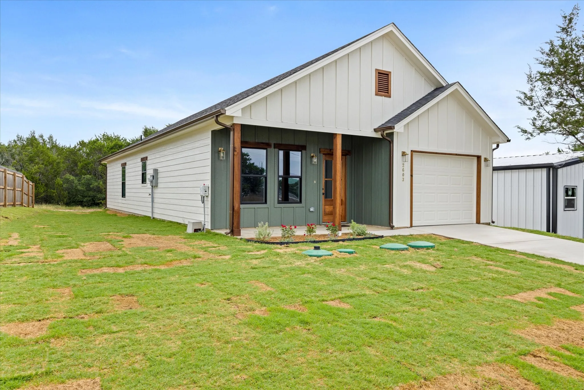 Single Family Residence For Sale in Hood County , 2603 Creekview Drive, Granbury, Texas 76048, 3 Bedroom, 2 Bathroom, 1 Garage spaces, 1,292 Sqft, built in 2026, mls#21304479, Real Estate Agent in Granbury, Homes For Sale in Hood county, Homes For Sale in Granbury, Realtor in Granbury Texas, Real Estate Brokerage Independent Realty Texas, Luminita Cordes Realtor