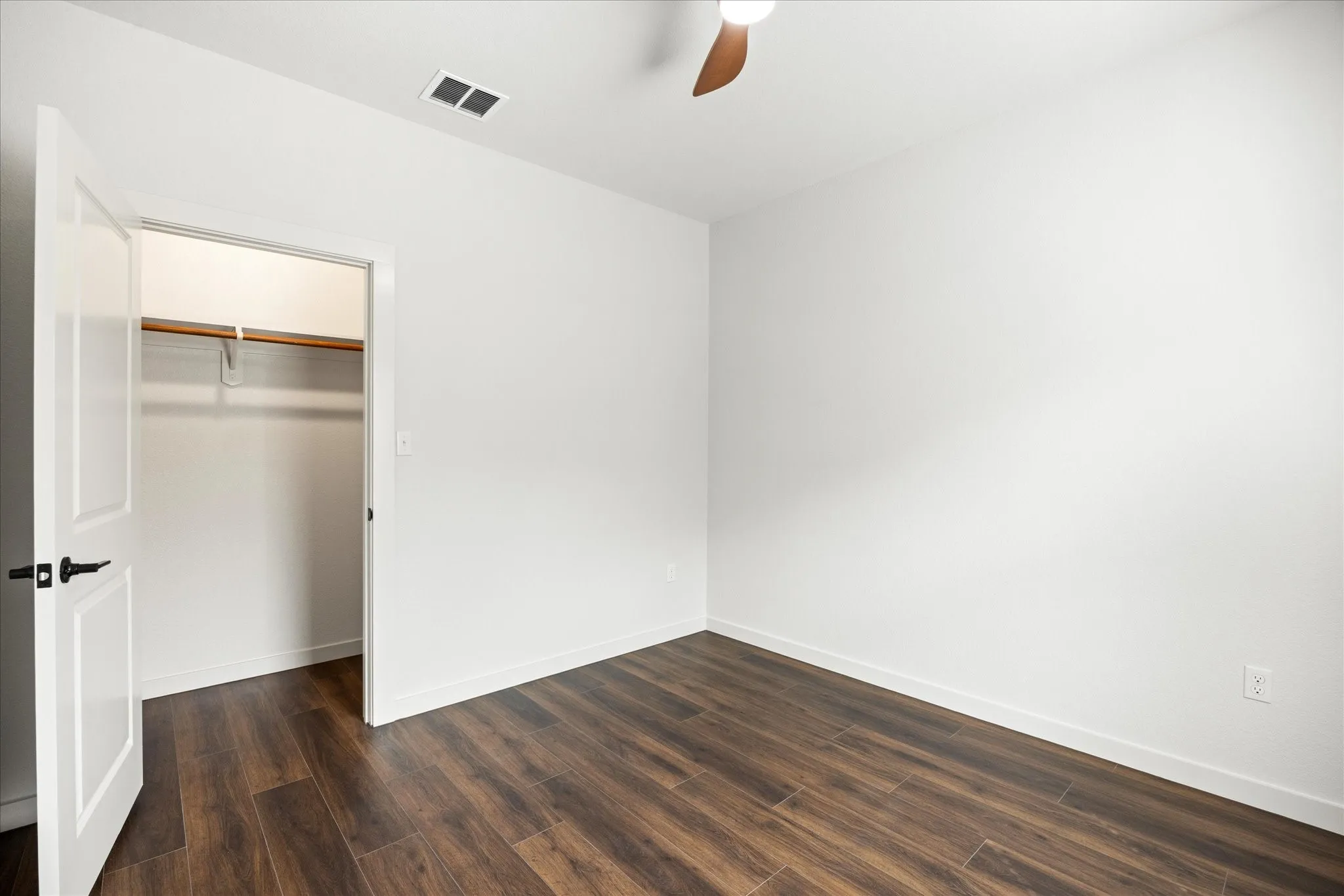 Single Family Residence For Sale in Hood County , 2603 Creekview Drive, Granbury, Texas 76048, 3 Bedroom, 2 Bathroom, 1 Garage spaces, 1,292 Sqft, built in 2026, mls#21304479, Real Estate Agent in Granbury, Homes For Sale in Hood county, Homes For Sale in Granbury, Realtor in Granbury Texas, Real Estate Brokerage Independent Realty Texas, Luminita Cordes Realtor