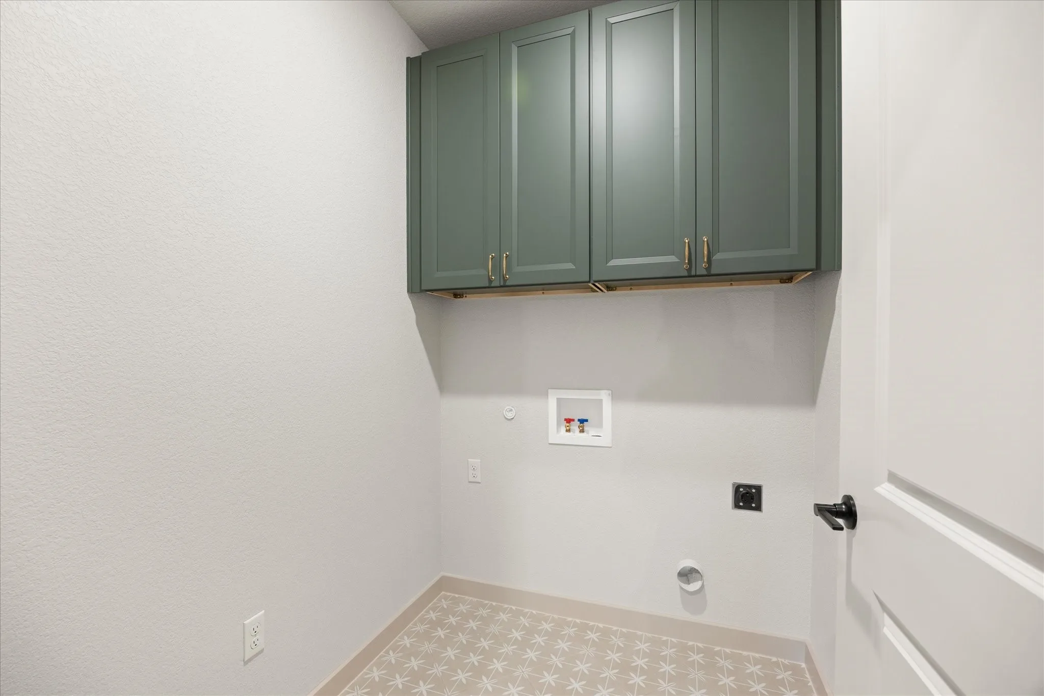 Single Family Residence For Sale in Hood County , 2603 Creekview Drive, Granbury, Texas 76048, 3 Bedroom, 2 Bathroom, 1 Garage spaces, 1,292 Sqft, built in 2026, mls#21304479, Real Estate Agent in Granbury, Homes For Sale in Hood county, Homes For Sale in Granbury, Realtor in Granbury Texas, Real Estate Brokerage Independent Realty Texas, Luminita Cordes Realtor