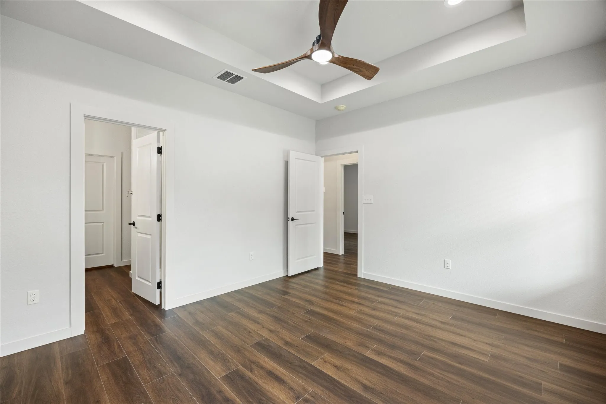 Single Family Residence For Sale in Hood County , 2603 Creekview Drive, Granbury, Texas 76048, 3 Bedroom, 2 Bathroom, 1 Garage spaces, 1,292 Sqft, built in 2026, mls#21304479, Real Estate Agent in Granbury, Homes For Sale in Hood county, Homes For Sale in Granbury, Realtor in Granbury Texas, Real Estate Brokerage Independent Realty Texas, Luminita Cordes Realtor