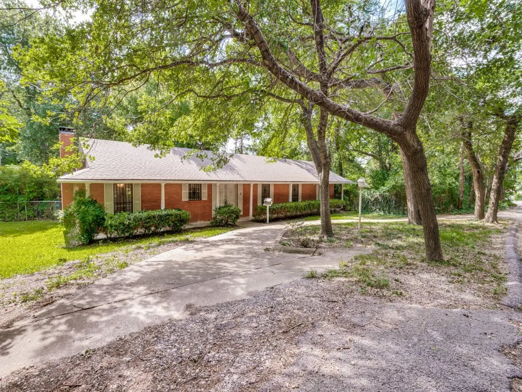 Single Family Residence For Sale in Dallas County , 3536 Rio Grande Avenue, Dallas, Texas 75233, 2 Bedroom, 2 Bathroom, Garage spaces, 1,496 Sqft, built in 1968, mls#21304814, Real Estate Agent in Dallas, Homes For Sale in Dallas county, Homes For Sale in Dallas, Realtor in Dallas Texas, Real Estate Brokerage Independent Realty Texas, Luminita Cordes Realtor