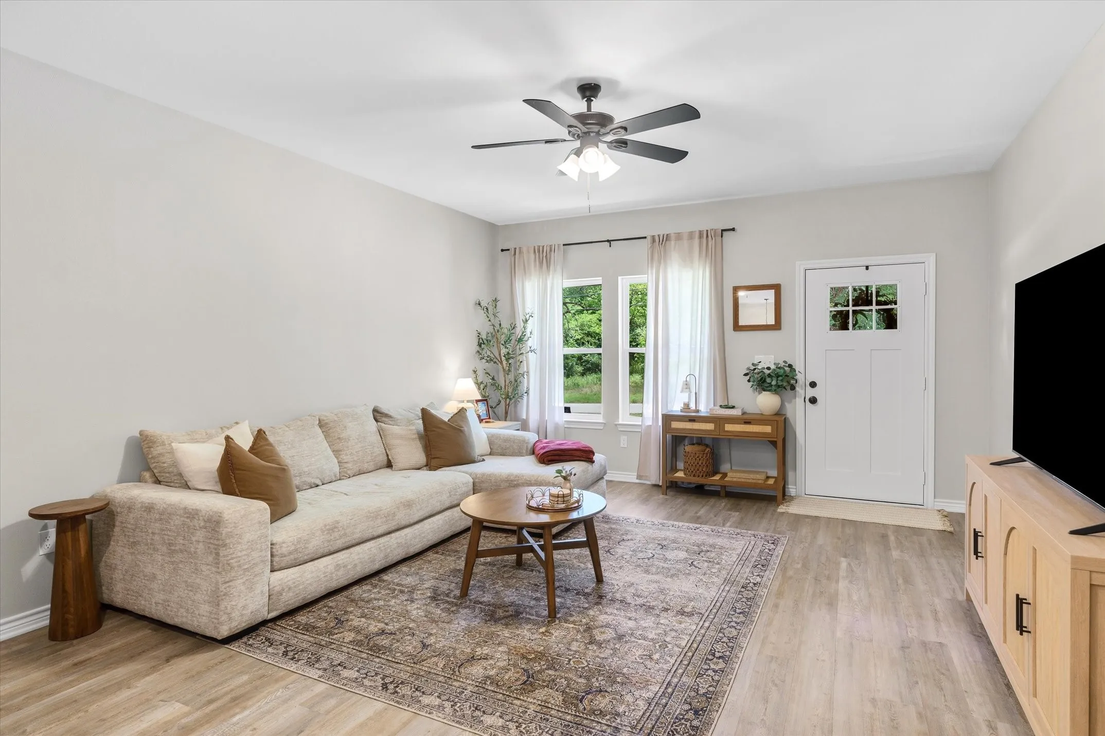 Single Family Residence For Sale in Henderson County , 10883 Browning Street, Brownsboro, Texas 75756, 3 Bedrooms, 2 Bathrooms, 2 Garage spaces, 1,450 Sqft, built in 2023, Price $268,000, mls#21305199, Real Estate Agent in Brownsboro, Homes For Sale in Henderson county, Homes For Sale in Brownsboro, Realtor in Brownsboro Texas, Real Estate Brokerage Independent Realty Texas, Luminita Cordes Realtor