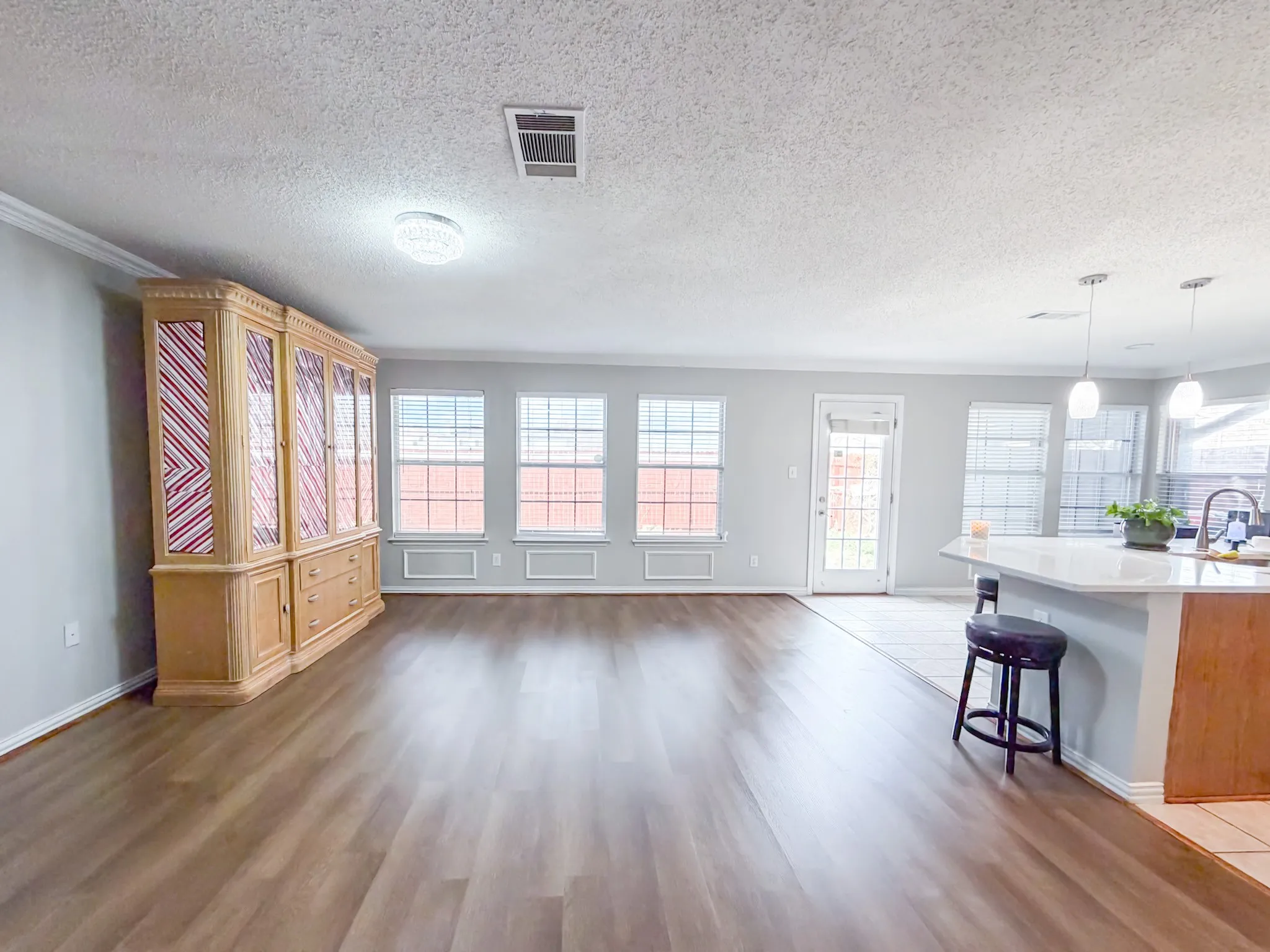 Single Family Residence For Sale in Denton County , 2044 Talon Drive, Lewisville, Texas 75077, 4 Bedrooms, 4 Bathrooms, 2 Garage spaces, 2,229 Sqft, built in 1997, Price $399,999, mls#21305222, Real Estate Agent in Lewisville, Homes For Sale in Denton county, Homes For Sale in Lewisville, Realtor in Lewisville Texas, Real Estate Brokerage Independent Realty Texas, Luminita Cordes Realtor
