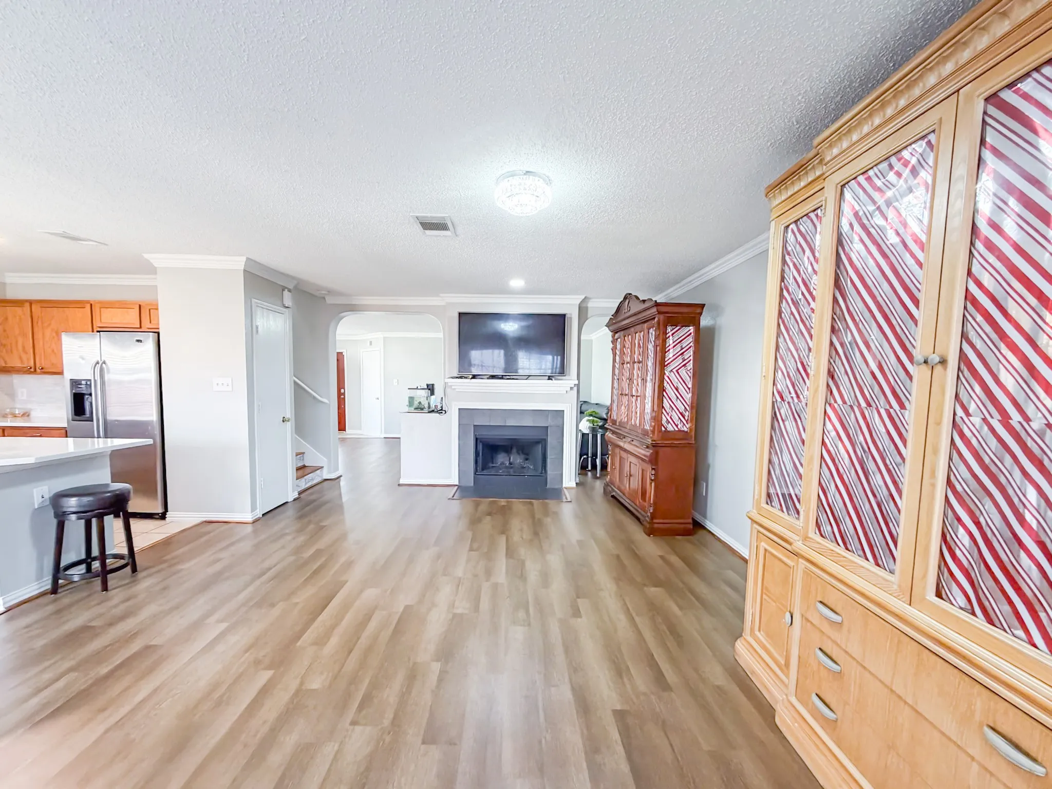 Single Family Residence For Sale in Denton County , 2044 Talon Drive, Lewisville, Texas 75077, 4 Bedrooms, 4 Bathrooms, 2 Garage spaces, 2,229 Sqft, built in 1997, Price $399,999, mls#21305222, Real Estate Agent in Lewisville, Homes For Sale in Denton county, Homes For Sale in Lewisville, Realtor in Lewisville Texas, Real Estate Brokerage Independent Realty Texas, Luminita Cordes Realtor