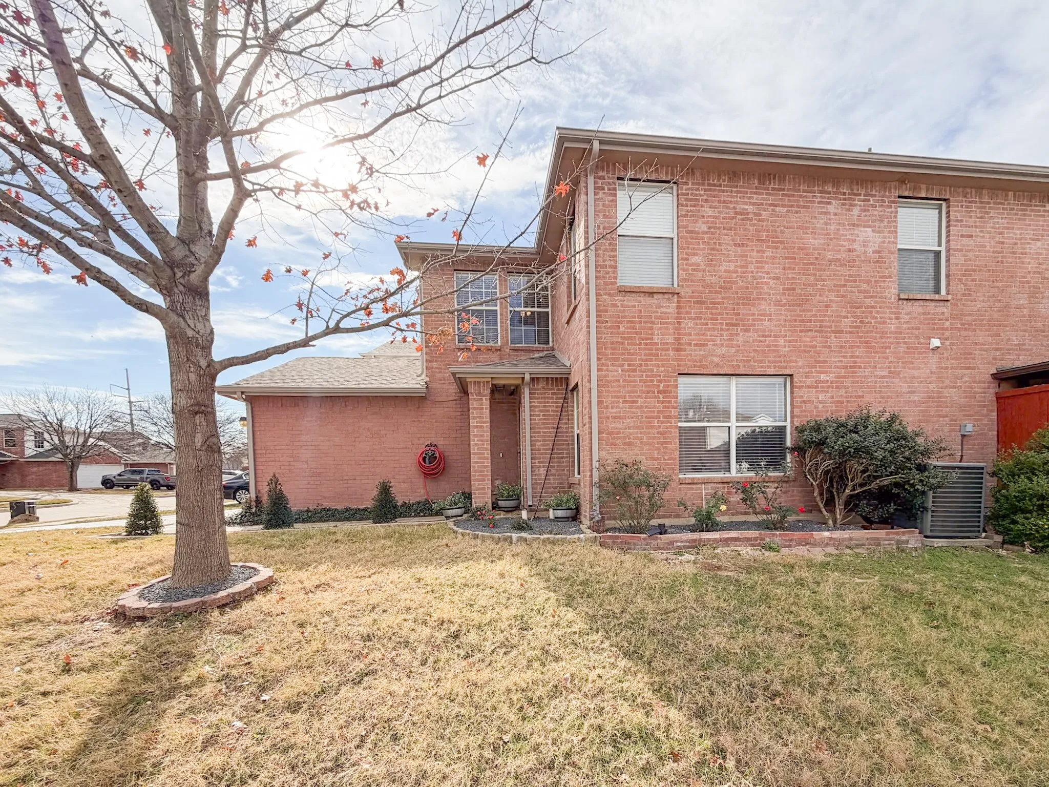 Single Family Residence For Sale in Denton County , 2044 Talon Drive, Lewisville, Texas 75077, 4 Bedrooms, 4 Bathrooms, 2 Garage spaces, 2,229 Sqft, built in 1997, Price $399,999, mls#21305222, Real Estate Agent in Lewisville, Homes For Sale in Denton county, Homes For Sale in Lewisville, Realtor in Lewisville Texas, Real Estate Brokerage Independent Realty Texas, Luminita Cordes Realtor