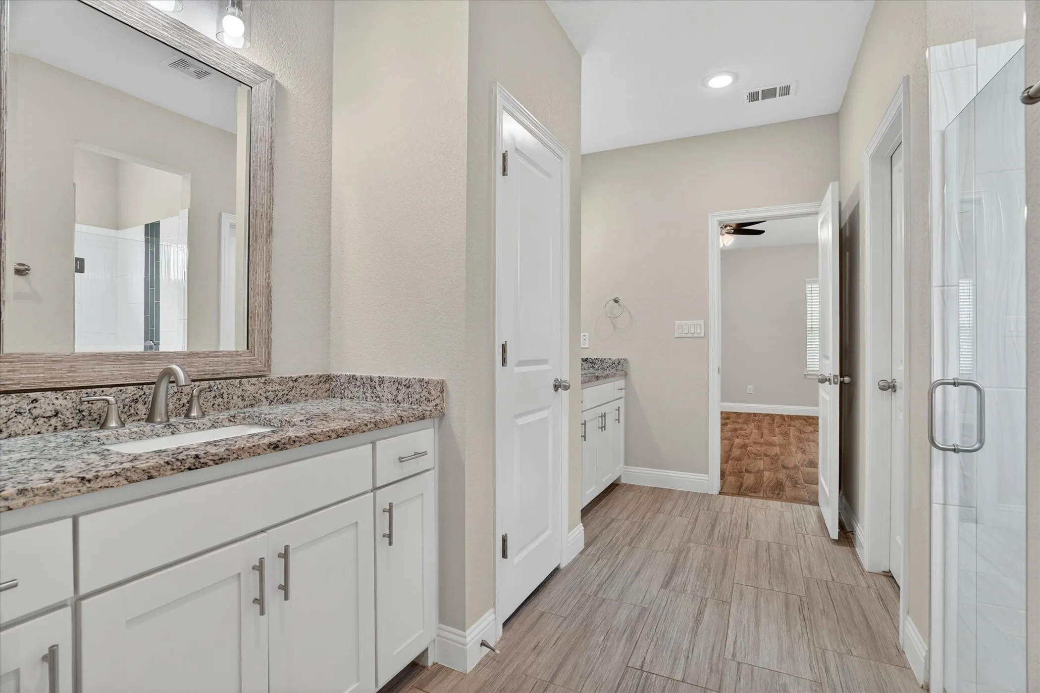 Single Family Residence For Sale in Hood County , 5503 Firewood Trail, Granbury, Texas 76048, 3 Bedroom, 3 Bathroom, 2 Garage spaces, 1,787 Sqft, built in 2021, mls#21303837, Real Estate Agent in Granbury, Homes For Sale in Hood county, Homes For Sale in Granbury, Realtor in Granbury Texas, Real Estate Brokerage Independent Realty Texas, Luminita Cordes Realtor