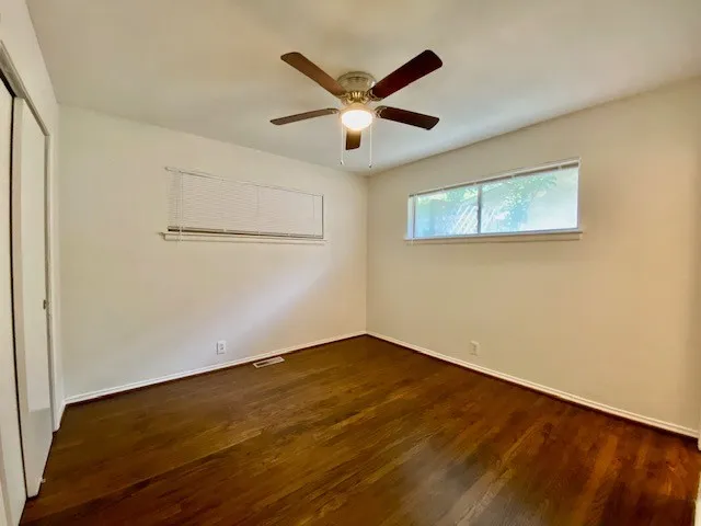 Single Family Residence For Rent in Dallas County , 2125 Forest Oaks Drive, Dallas, Texas 75228, 3 Bedroom, 3 Bathroom, Garage spaces, 1,868 Sqft, built in 1955, mls#21305229, Real Estate Agent in Dallas, Homes For Rent in Dallas county, Homes For Rent in Dallas, Realtor in Dallas Texas, Real Estate Brokerage Independent Realty Texas, Luminita Cordes Realtor