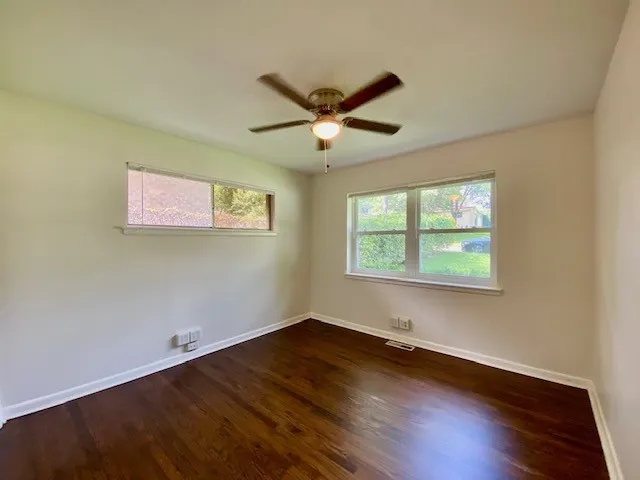 Single Family Residence For Rent in Dallas County , 2125 Forest Oaks Drive, Dallas, Texas 75228, 3 Bedroom, 3 Bathroom, Garage spaces, 1,868 Sqft, built in 1955, mls#21305229, Real Estate Agent in Dallas, Homes For Rent in Dallas county, Homes For Rent in Dallas, Realtor in Dallas Texas, Real Estate Brokerage Independent Realty Texas, Luminita Cordes Realtor