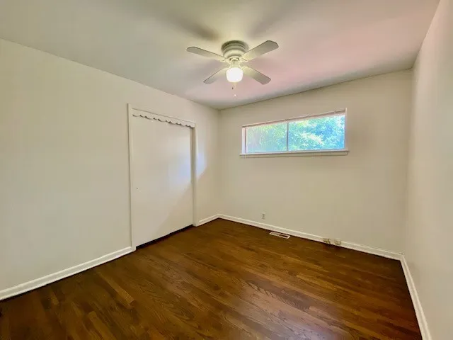 Single Family Residence For Rent in Dallas County , 2125 Forest Oaks Drive, Dallas, Texas 75228, 3 Bedroom, 3 Bathroom, Garage spaces, 1,868 Sqft, built in 1955, mls#21305229, Real Estate Agent in Dallas, Homes For Rent in Dallas county, Homes For Rent in Dallas, Realtor in Dallas Texas, Real Estate Brokerage Independent Realty Texas, Luminita Cordes Realtor