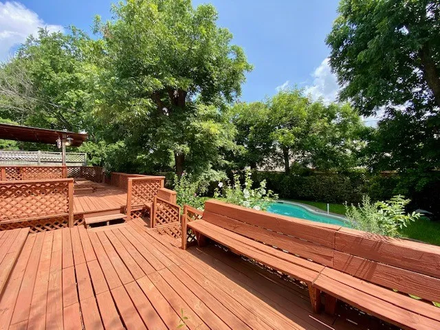 Single Family Residence For Rent in Dallas County , 2125 Forest Oaks Drive, Dallas, Texas 75228, 3 Bedroom, 3 Bathroom, Garage spaces, 1,868 Sqft, built in 1955, mls#21305229, Real Estate Agent in Dallas, Homes For Rent in Dallas county, Homes For Rent in Dallas, Realtor in Dallas Texas, Real Estate Brokerage Independent Realty Texas, Luminita Cordes Realtor
