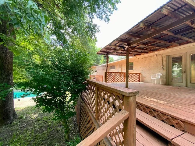 Single Family Residence For Rent in Dallas County , 2125 Forest Oaks Drive, Dallas, Texas 75228, 3 Bedroom, 3 Bathroom, Garage spaces, 1,868 Sqft, built in 1955, mls#21305229, Real Estate Agent in Dallas, Homes For Rent in Dallas county, Homes For Rent in Dallas, Realtor in Dallas Texas, Real Estate Brokerage Independent Realty Texas, Luminita Cordes Realtor