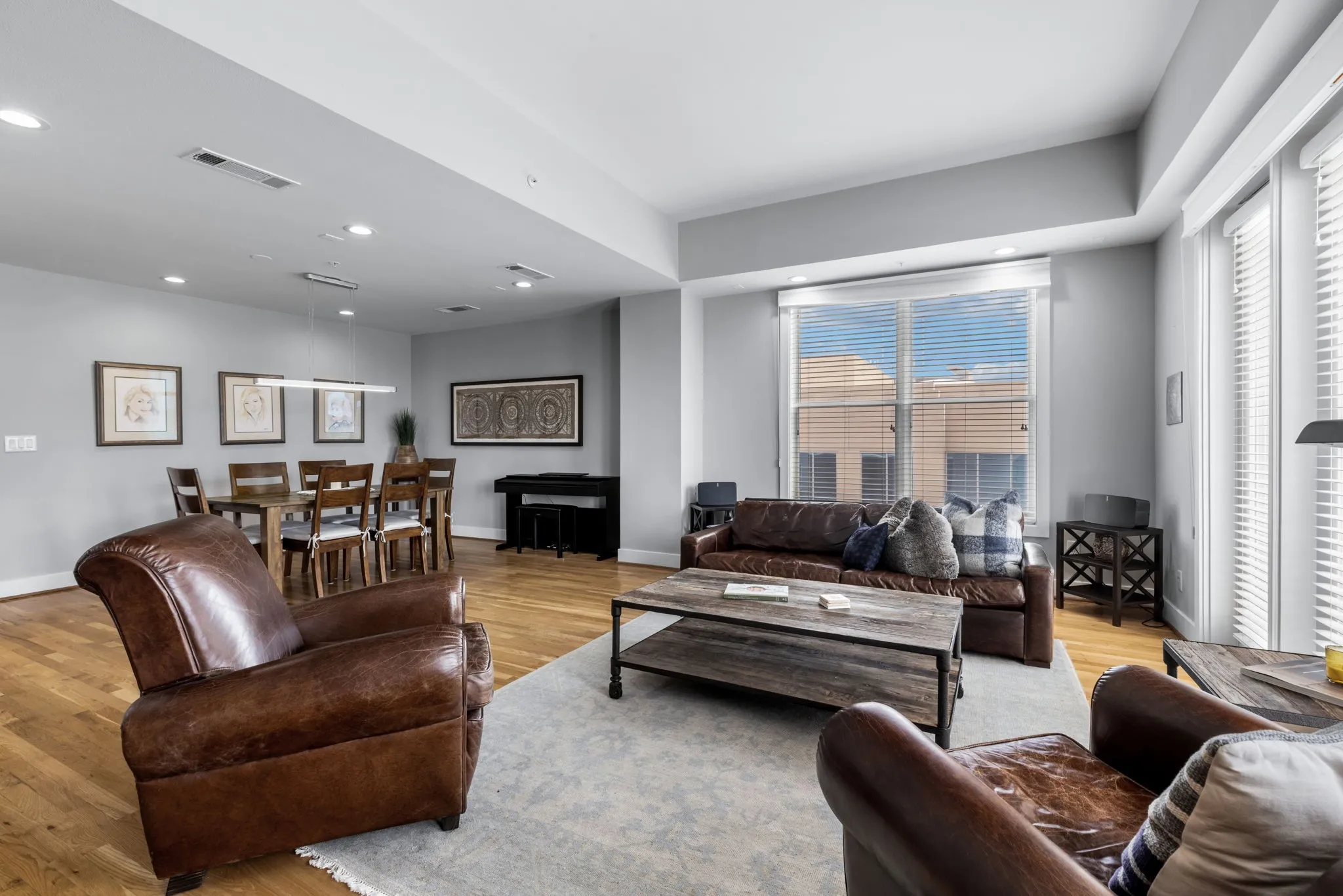 Condominium For Sale in Dallas County , 5055 Addison Circle 731, Addison, Texas 75001, 2 Bedroom, 2 Bathroom, 2 Garage spaces, 1,912 Sqft, built in 2000, mls#21303931, Real Estate Agent in Addison, Homes For Sale in Dallas county, Homes For Sale in Addison, Realtor in Addison Texas, Real Estate Brokerage Independent Realty Texas, Luminita Cordes Realtor
