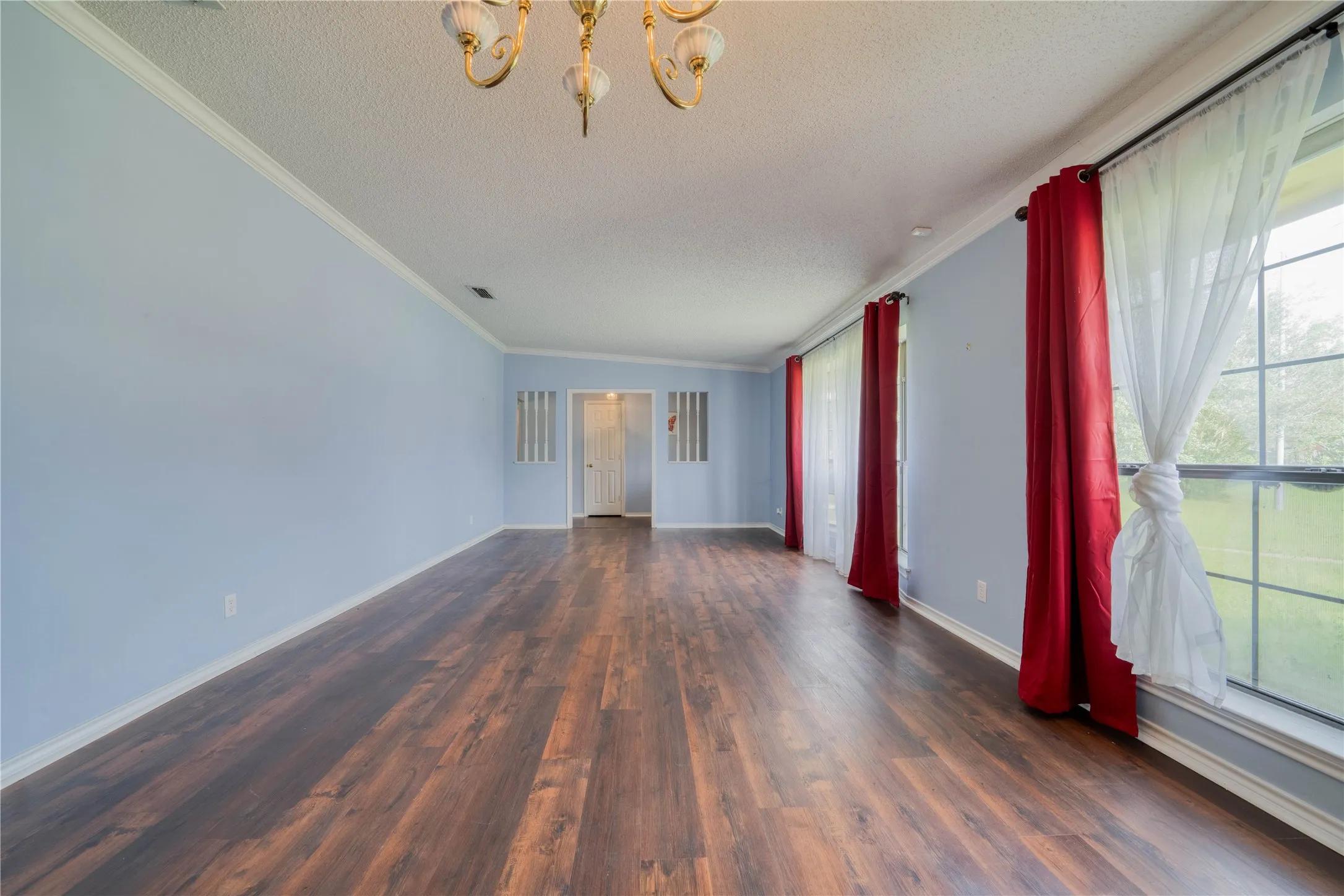 Single Family Residence For Sale in Wood County , 715 Hopper Ct., Winnsboro, Texas 75494, 3 Bedroom, 2 Bathroom, 2 Garage spaces, 2,248 Sqft, built in 1996, mls#21305231, Real Estate Agent in Winnsboro, Homes For Sale in Wood county, Homes For Sale in Winnsboro, Realtor in Winnsboro Texas, Real Estate Brokerage Independent Realty Texas, Luminita Cordes Realtor