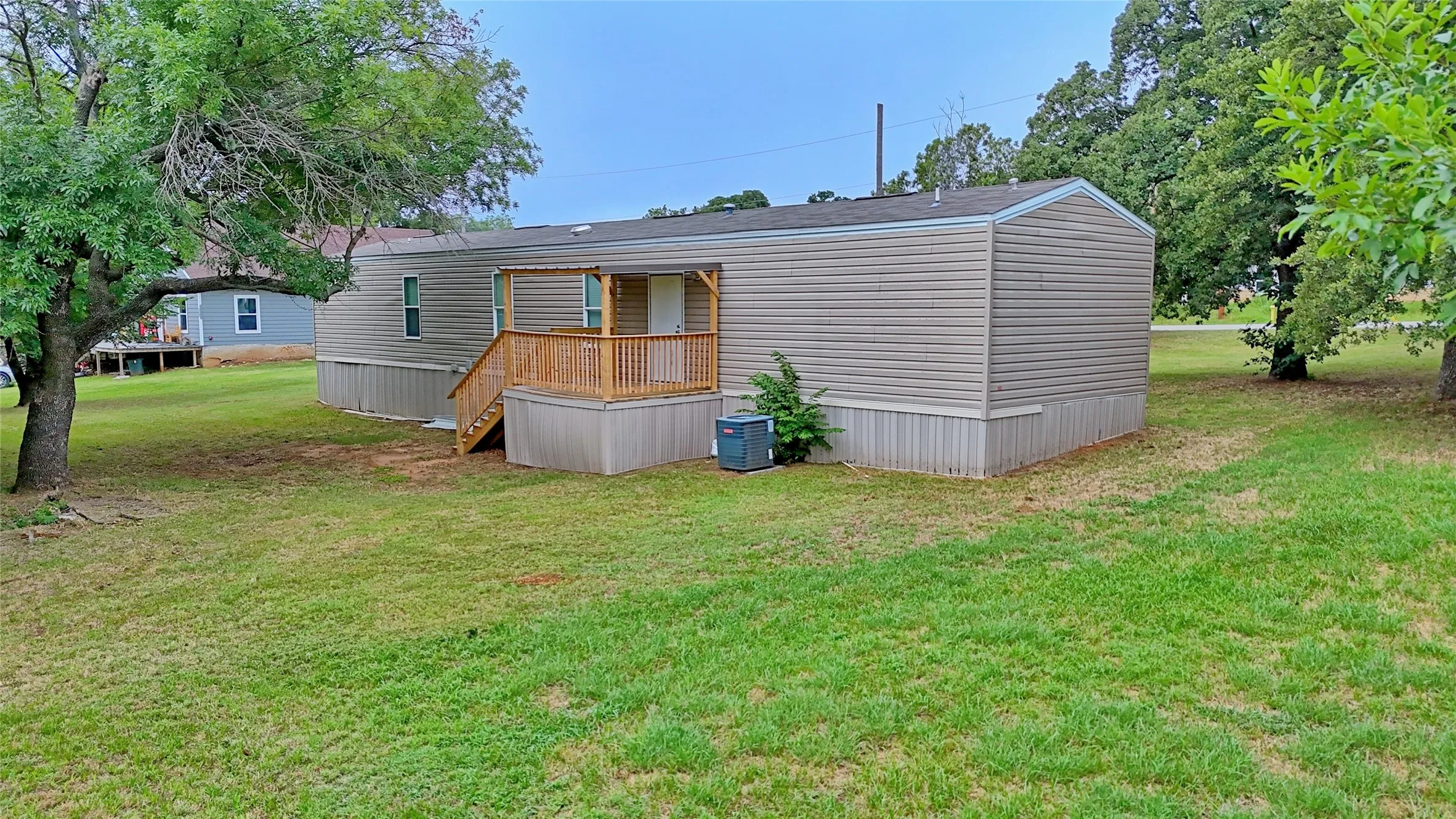 Single Family Residence For Sale in Montague County , 504 Fannin Street, Nocona, Texas 76255, 3 Bedroom, 2 Bathroom, Garage spaces, 1,152 Sqft, built in 2019, mls#21303400, Real Estate Agent in Nocona, Homes For Sale in Montague county, Homes For Sale in Nocona, Realtor in Nocona Texas, Real Estate Brokerage Independent Realty Texas, Luminita Cordes Realtor