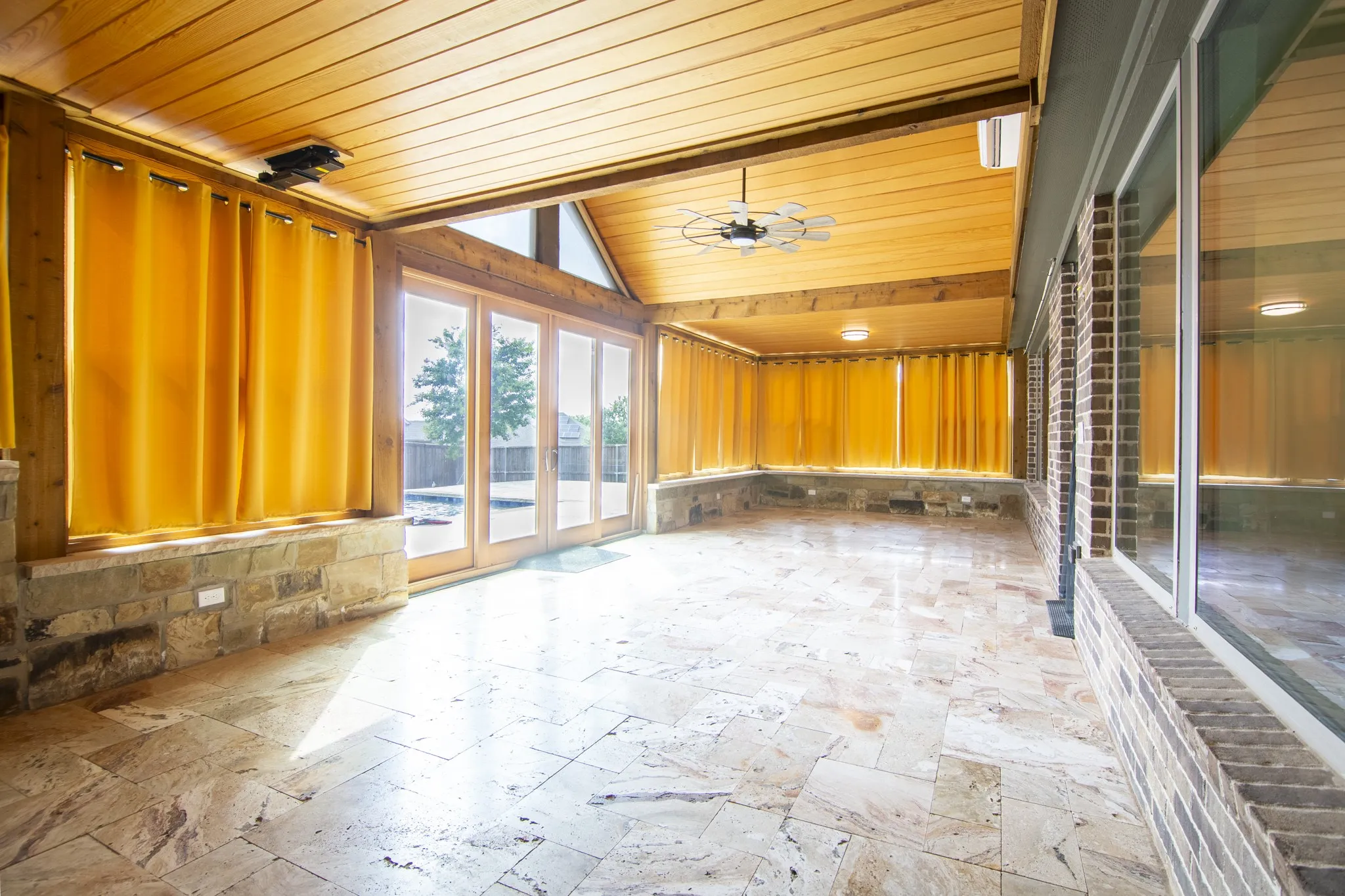 Single Family Residence For Sale in Dallas County , 3308 Highgate Court, Sachse, Texas 75048, 3 Bedroom, 2 Bathroom, 2 Garage spaces, 2,372 Sqft, built in 2020, mls#21305244, Real Estate Agent in Sachse, Homes For Sale in Dallas county, Homes For Sale in Sachse, Realtor in Sachse Texas, Real Estate Brokerage Independent Realty Texas, Luminita Cordes Realtor