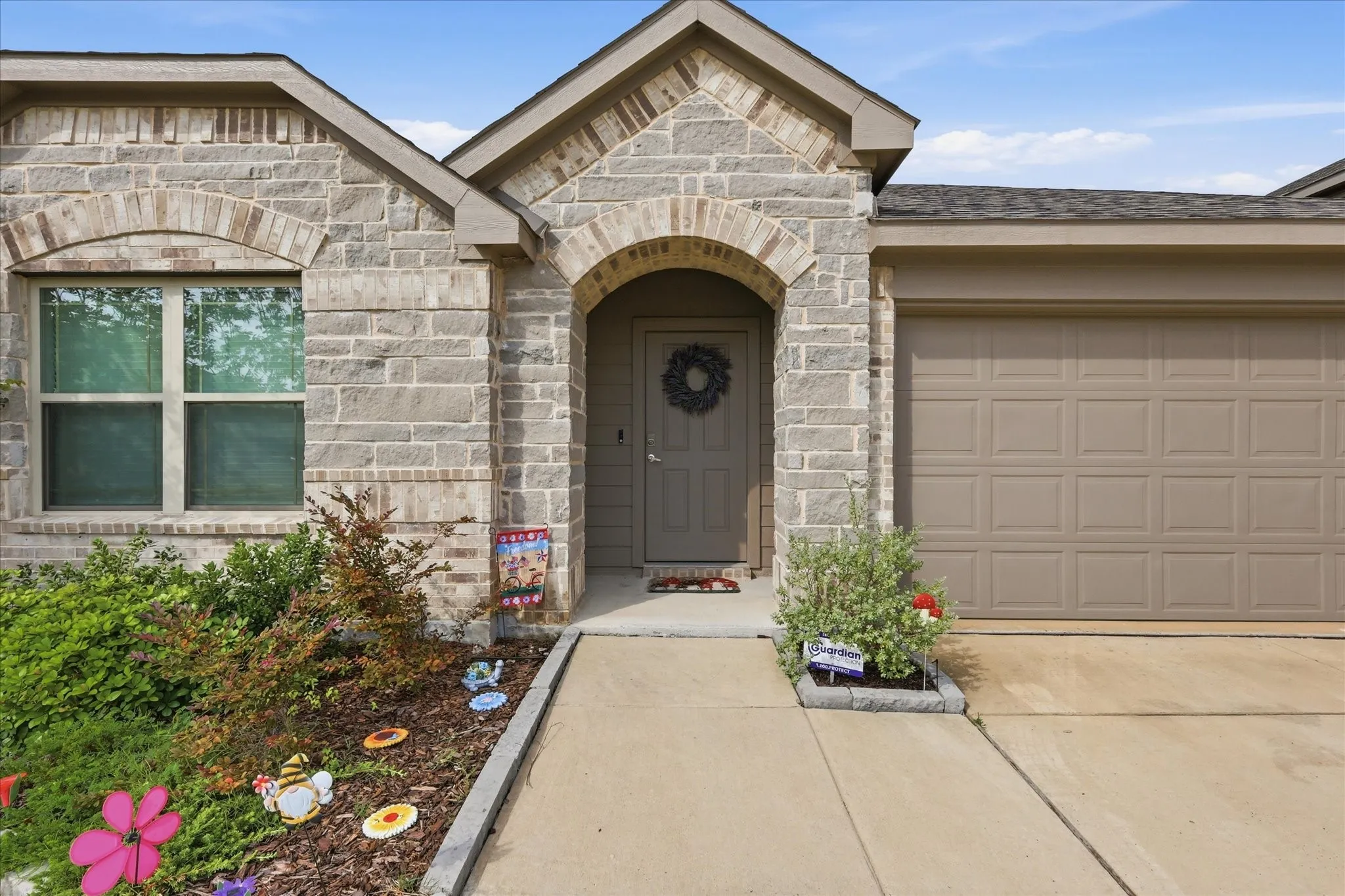 Single Family Residence For Sale in Kaufman County , 3615 Big Nemaha Drive, Crandall, Texas 75114, 3 Bedroom, 2 Bathroom, 2 Garage spaces, 1,650 Sqft, built in 2023, mls#21303411, Real Estate Agent in Crandall, Homes For Sale in Kaufman county, Homes For Sale in Crandall, Realtor in Crandall Texas, Real Estate Brokerage Independent Realty Texas, Luminita Cordes Realtor