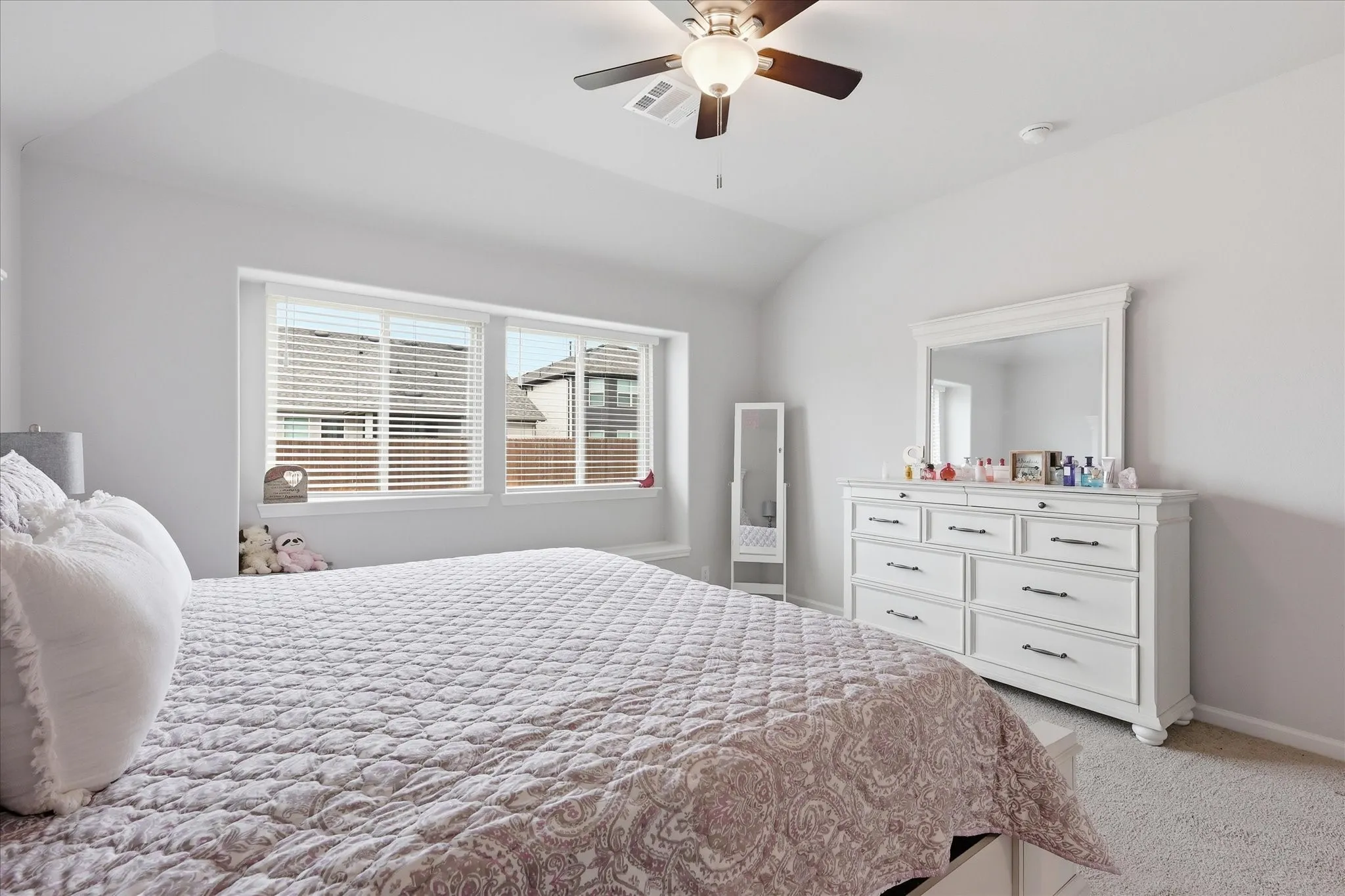 Single Family Residence For Sale in Kaufman County , 3615 Big Nemaha Drive, Crandall, Texas 75114, 3 Bedroom, 2 Bathroom, 2 Garage spaces, 1,650 Sqft, built in 2023, mls#21303411, Real Estate Agent in Crandall, Homes For Sale in Kaufman county, Homes For Sale in Crandall, Realtor in Crandall Texas, Real Estate Brokerage Independent Realty Texas, Luminita Cordes Realtor