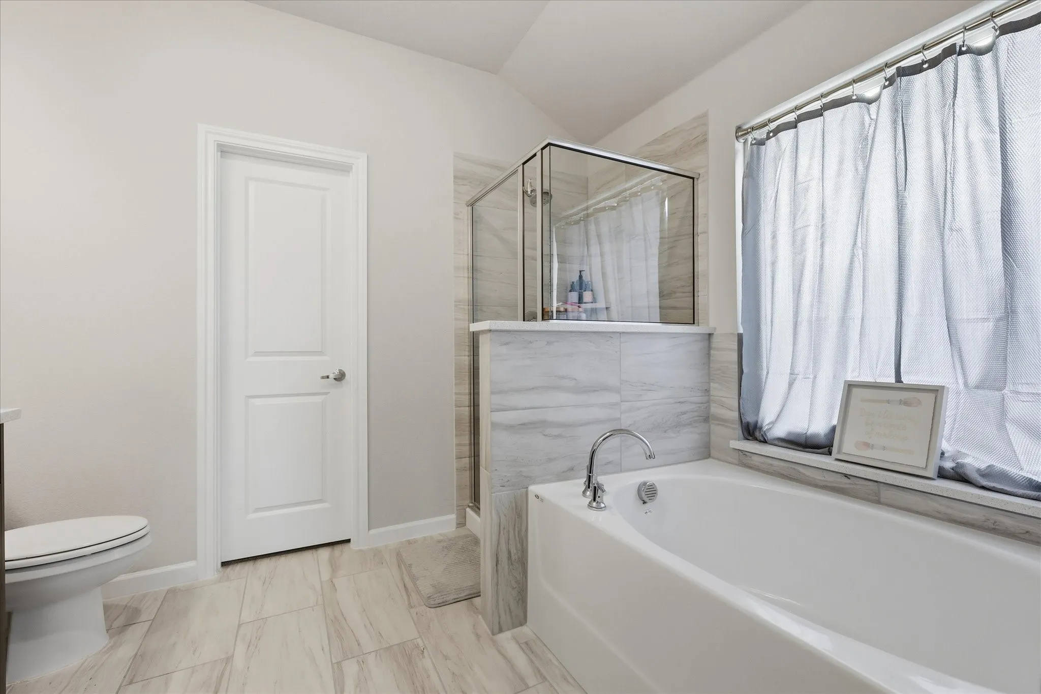 Single Family Residence For Sale in Kaufman County , 3615 Big Nemaha Drive, Crandall, Texas 75114, 3 Bedroom, 2 Bathroom, 2 Garage spaces, 1,650 Sqft, built in 2023, mls#21303411, Real Estate Agent in Crandall, Homes For Sale in Kaufman county, Homes For Sale in Crandall, Realtor in Crandall Texas, Real Estate Brokerage Independent Realty Texas, Luminita Cordes Realtor