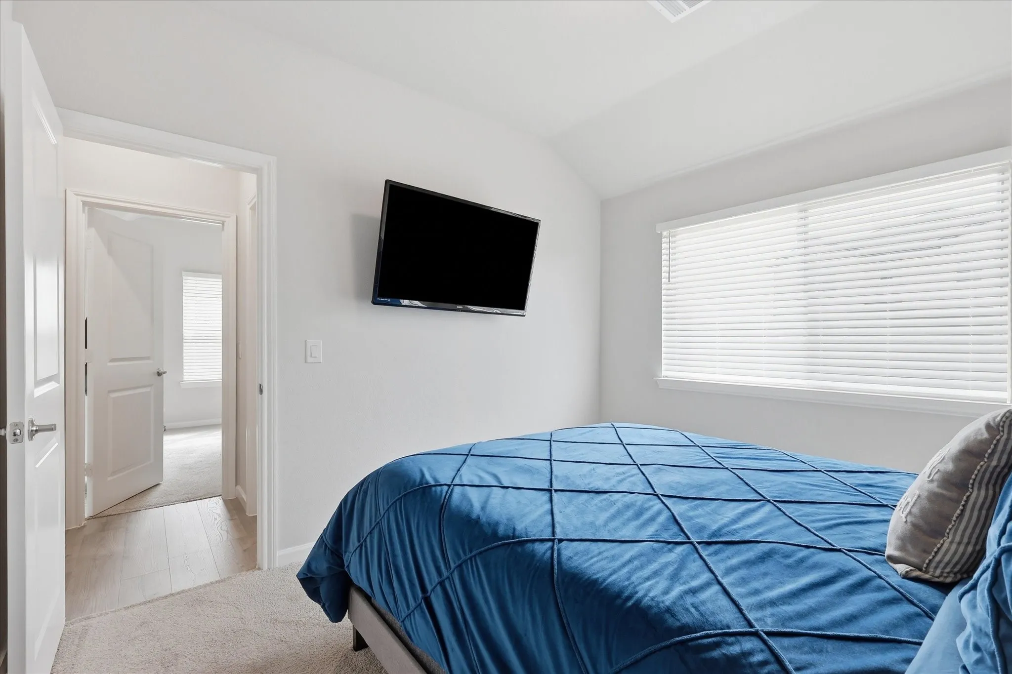 Single Family Residence For Sale in Kaufman County , 3615 Big Nemaha Drive, Crandall, Texas 75114, 3 Bedroom, 2 Bathroom, 2 Garage spaces, 1,650 Sqft, built in 2023, mls#21303411, Real Estate Agent in Crandall, Homes For Sale in Kaufman county, Homes For Sale in Crandall, Realtor in Crandall Texas, Real Estate Brokerage Independent Realty Texas, Luminita Cordes Realtor