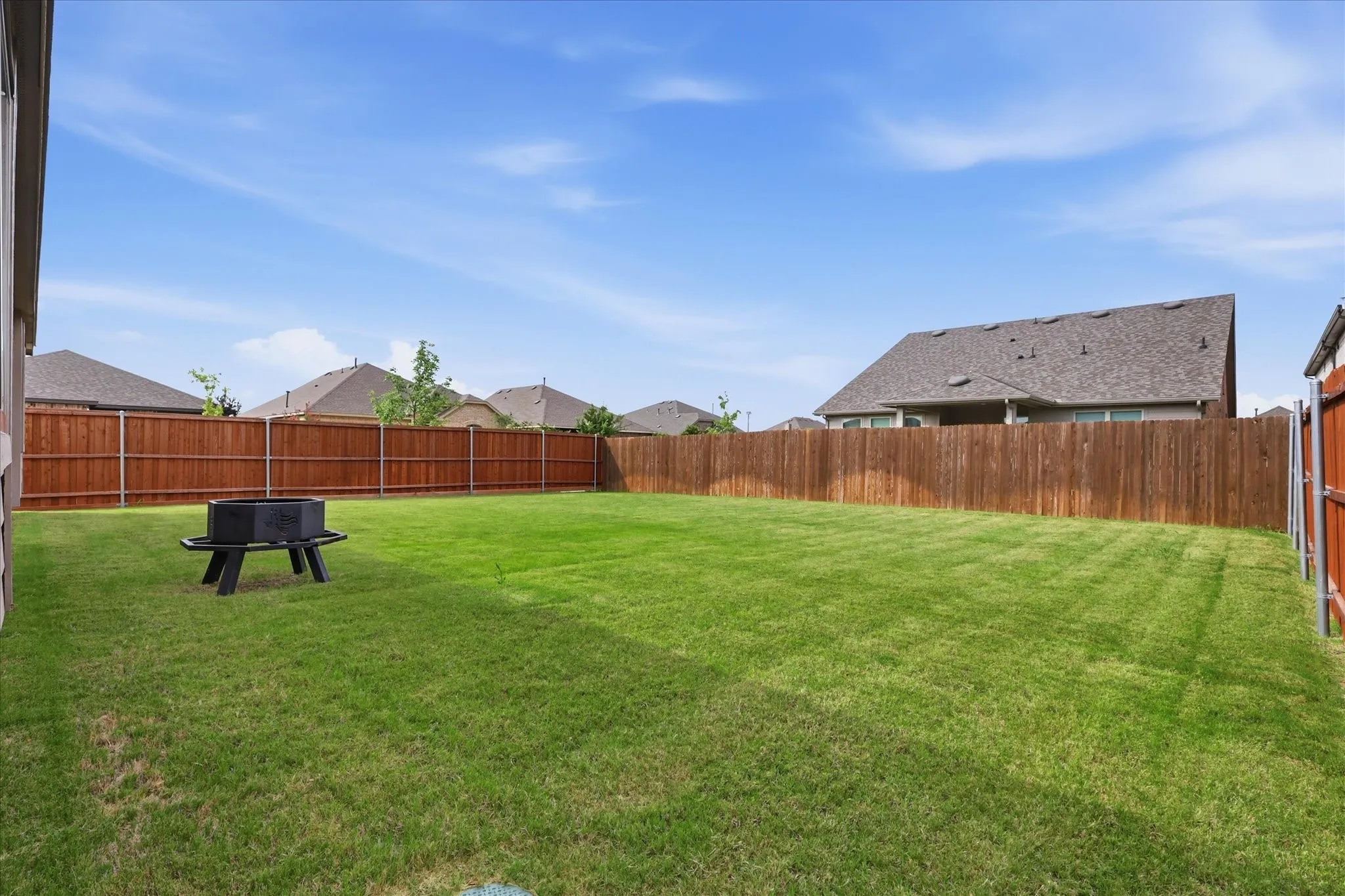 Single Family Residence For Sale in Kaufman County , 3615 Big Nemaha Drive, Crandall, Texas 75114, 3 Bedroom, 2 Bathroom, 2 Garage spaces, 1,650 Sqft, built in 2023, mls#21303411, Real Estate Agent in Crandall, Homes For Sale in Kaufman county, Homes For Sale in Crandall, Realtor in Crandall Texas, Real Estate Brokerage Independent Realty Texas, Luminita Cordes Realtor