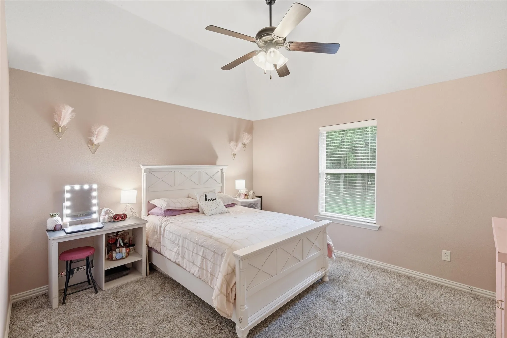 Single Family Residence For Sale in Parker County , 145 Foxpointe Circle, Weatherford, Texas 76087, 4 Bedroom, 2 Bathroom, 2 Garage spaces, 2,228 Sqft, built in 2014, mls#21305269, Real Estate Agent in Weatherford, Homes For Sale in Parker county, Homes For Sale in Weatherford, Realtor in Weatherford Texas, Real Estate Brokerage Independent Realty Texas, Luminita Cordes Realtor