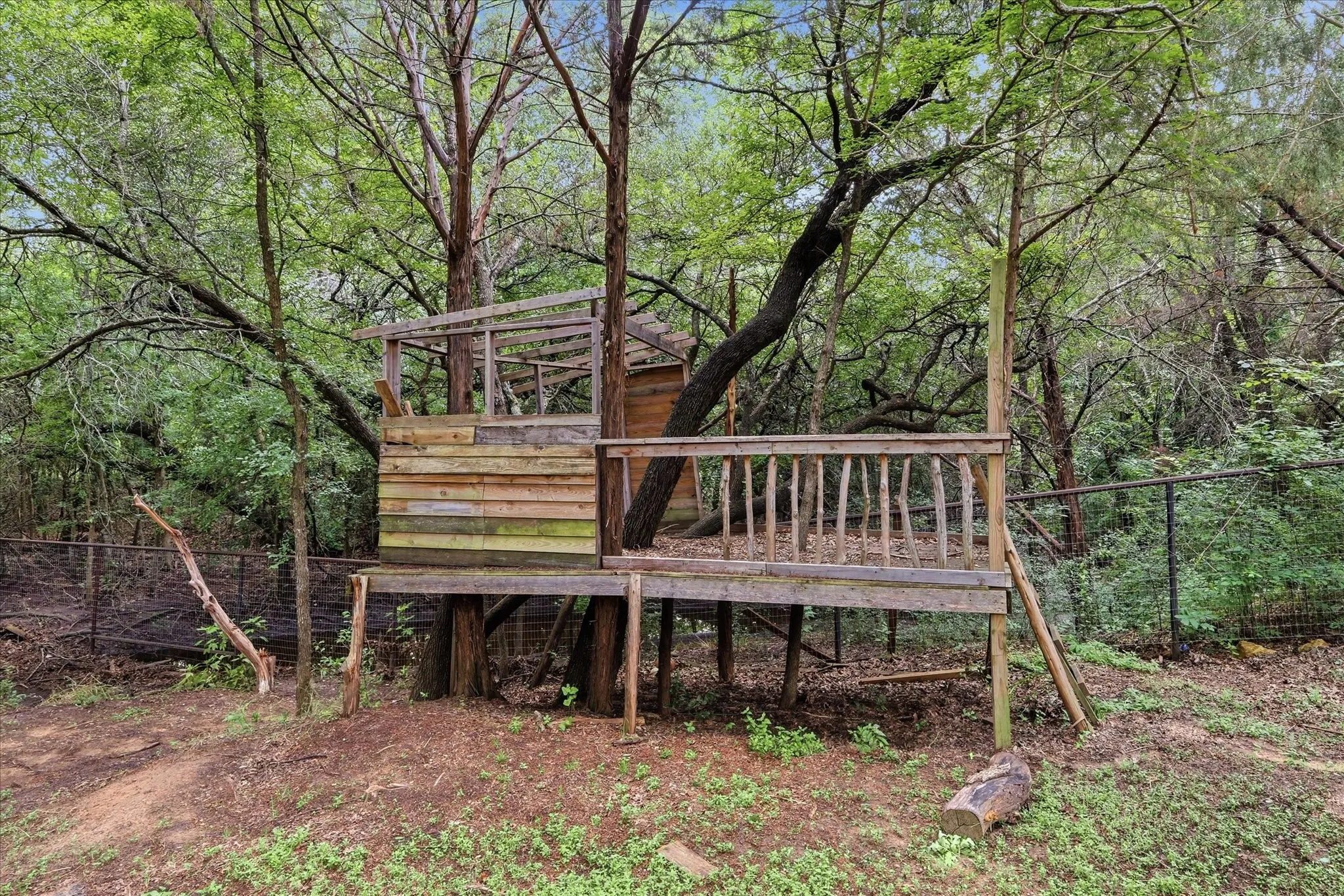 Single Family Residence For Sale in Parker County , 145 Foxpointe Circle, Weatherford, Texas 76087, 4 Bedroom, 2 Bathroom, 2 Garage spaces, 2,228 Sqft, built in 2014, mls#21305269, Real Estate Agent in Weatherford, Homes For Sale in Parker county, Homes For Sale in Weatherford, Realtor in Weatherford Texas, Real Estate Brokerage Independent Realty Texas, Luminita Cordes Realtor