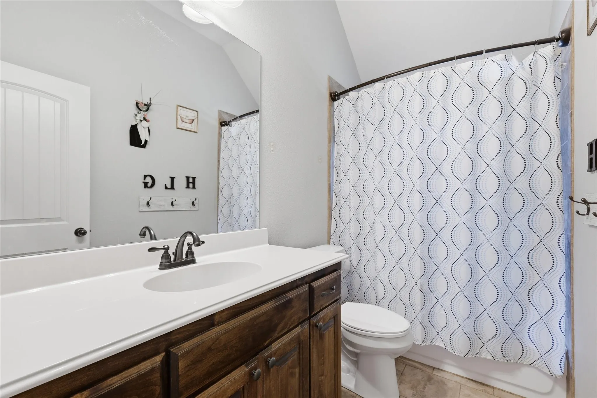 Single Family Residence For Sale in Parker County , 145 Foxpointe Circle, Weatherford, Texas 76087, 4 Bedroom, 2 Bathroom, 2 Garage spaces, 2,228 Sqft, built in 2014, mls#21305269, Real Estate Agent in Weatherford, Homes For Sale in Parker county, Homes For Sale in Weatherford, Realtor in Weatherford Texas, Real Estate Brokerage Independent Realty Texas, Luminita Cordes Realtor