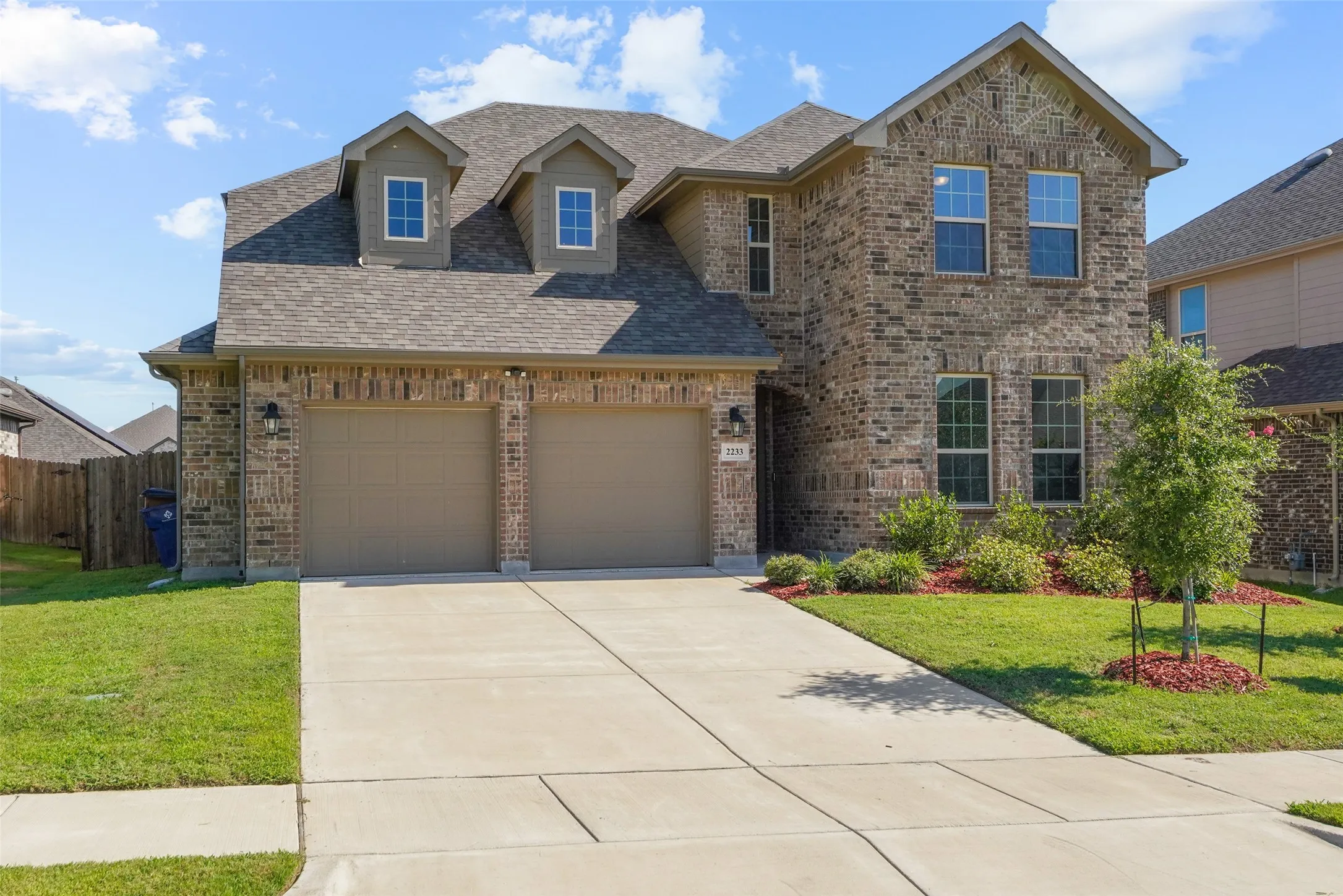 Single Family Residence For Sale in Ellis County , 2233 Burning Bush Lane, Waxahachie, Texas 75167, 4 Bedroom, 3 Bathroom, 2 Garage spaces, 2,771 Sqft, built in 2021, mls#21305261, Real Estate Agent in Waxahachie, Homes For Sale in Ellis county, Homes For Sale in Waxahachie, Realtor in Waxahachie Texas, Real Estate Brokerage Independent Realty Texas, Luminita Cordes Realtor