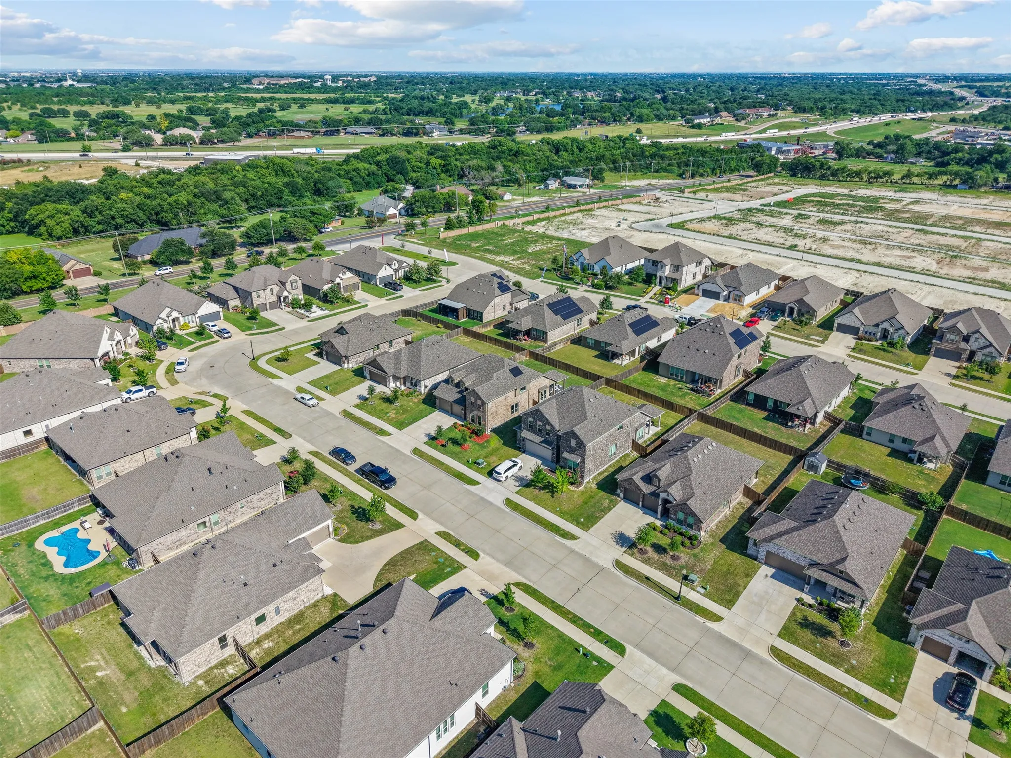 Single Family Residence For Sale in Ellis County , 2233 Burning Bush Lane, Waxahachie, Texas 75167, 4 Bedroom, 3 Bathroom, 2 Garage spaces, 2,771 Sqft, built in 2021, mls#21305261, Real Estate Agent in Waxahachie, Homes For Sale in Ellis county, Homes For Sale in Waxahachie, Realtor in Waxahachie Texas, Real Estate Brokerage Independent Realty Texas, Luminita Cordes Realtor